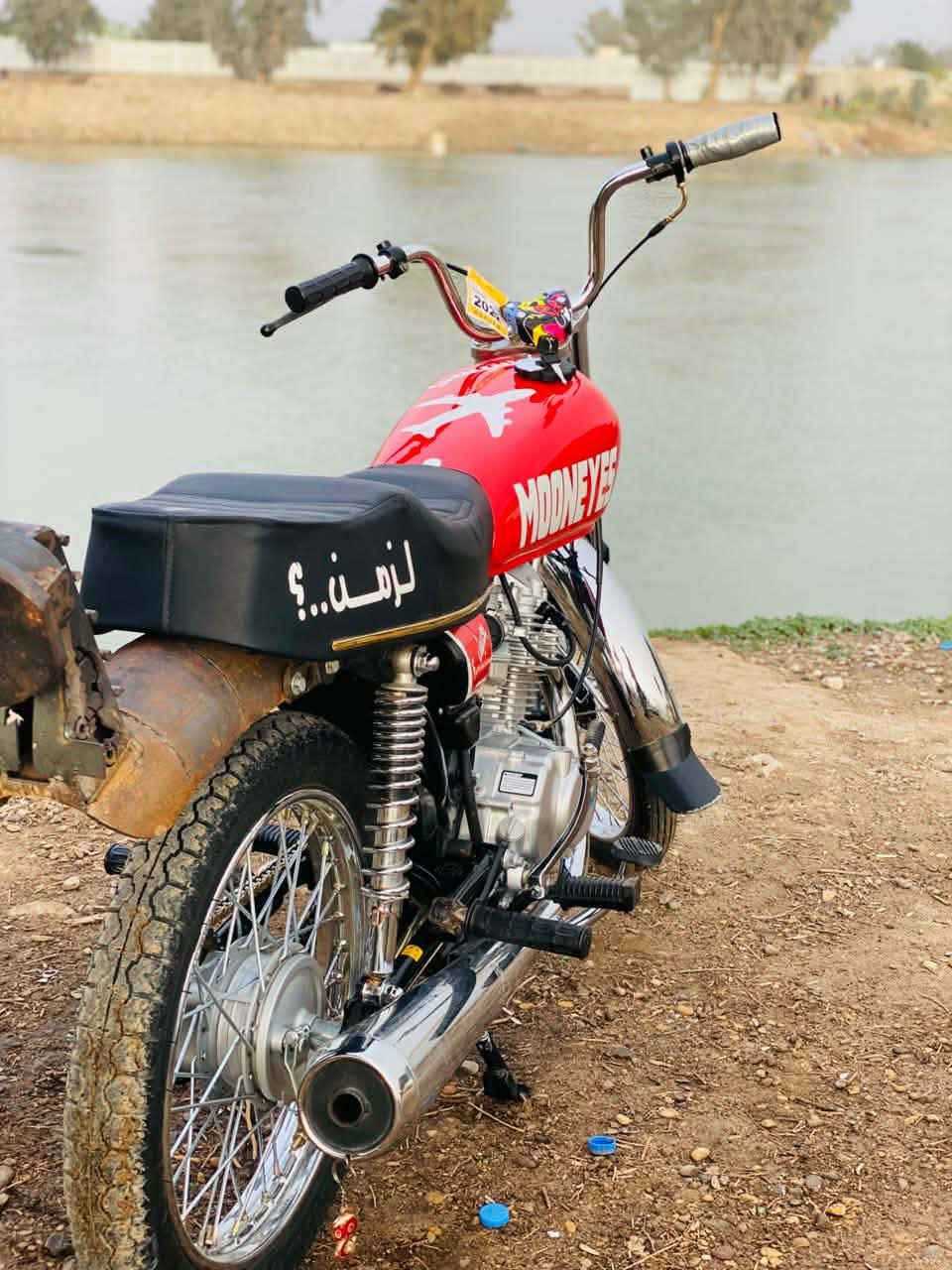 السلام عليكم دراجه للبيع شاصي 13والدراجه صار سبوعين من معمره هاي اول تبديله دهن للدراجه مكاني شطره الشراي خاص *********** ⁉️⁉️
