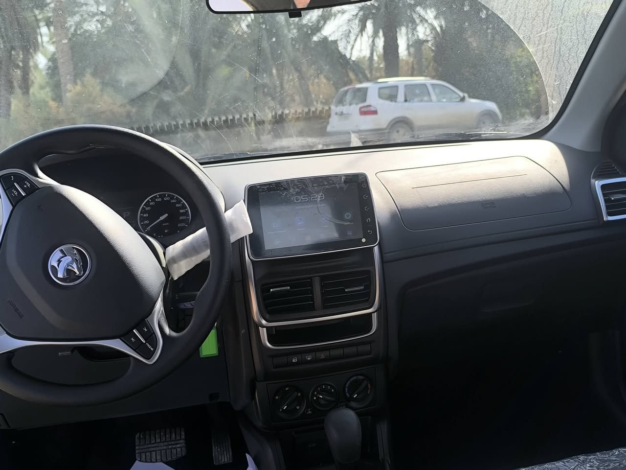 بروتون ساجا 2025 زيرو
استلام شركه السياره حره رقم اربيل
تريد وكاله تريد مداور 
السعر 120 ورقه
الاتصال على الرقم 
***********
مكان السياره الديوانيه
