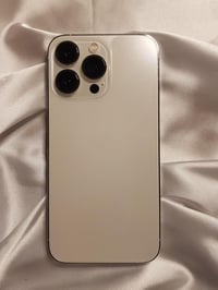 متوقفة • ايفون 15 برو ماكس شرق اوسط ما مفتوح بي شي نضافه 100 موجود كار...