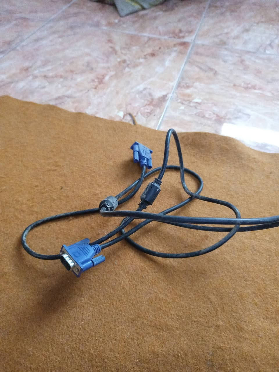 كيبلات حاسبه متنوعه جديده 
ابيعهن شلع


**إذا كنت صاحب هذا الإعلان وتريد حذفه لأي سبب، رجاءا أرسل رسالة إلى الدعم الفني**