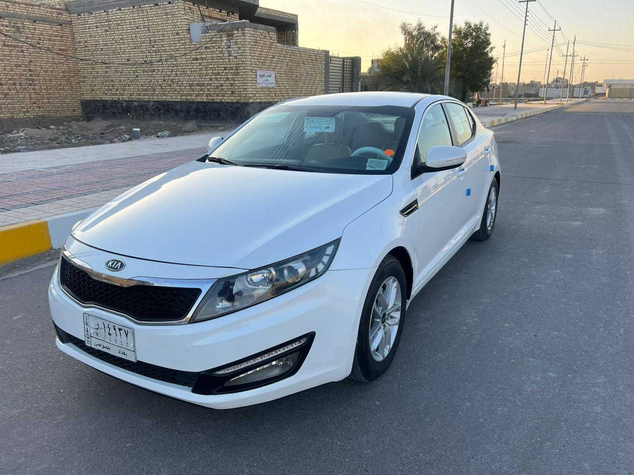 السلام عليكم 
كيا اوبتيما 2014 خليجي رقم بغداد تحويل باسمي 
مكفوله كفاله عامه ضربه وصبغ وتبديل وفتح موصفات الشركة الدولية محرك 2000 دوش مامفتوح سيارة جديدة كارتون تراي زيروو شرط 
السعر 148 وبيها مجال الشراي يتصل وبلخدمه *********** مكان السيارة ناصريه مركز
