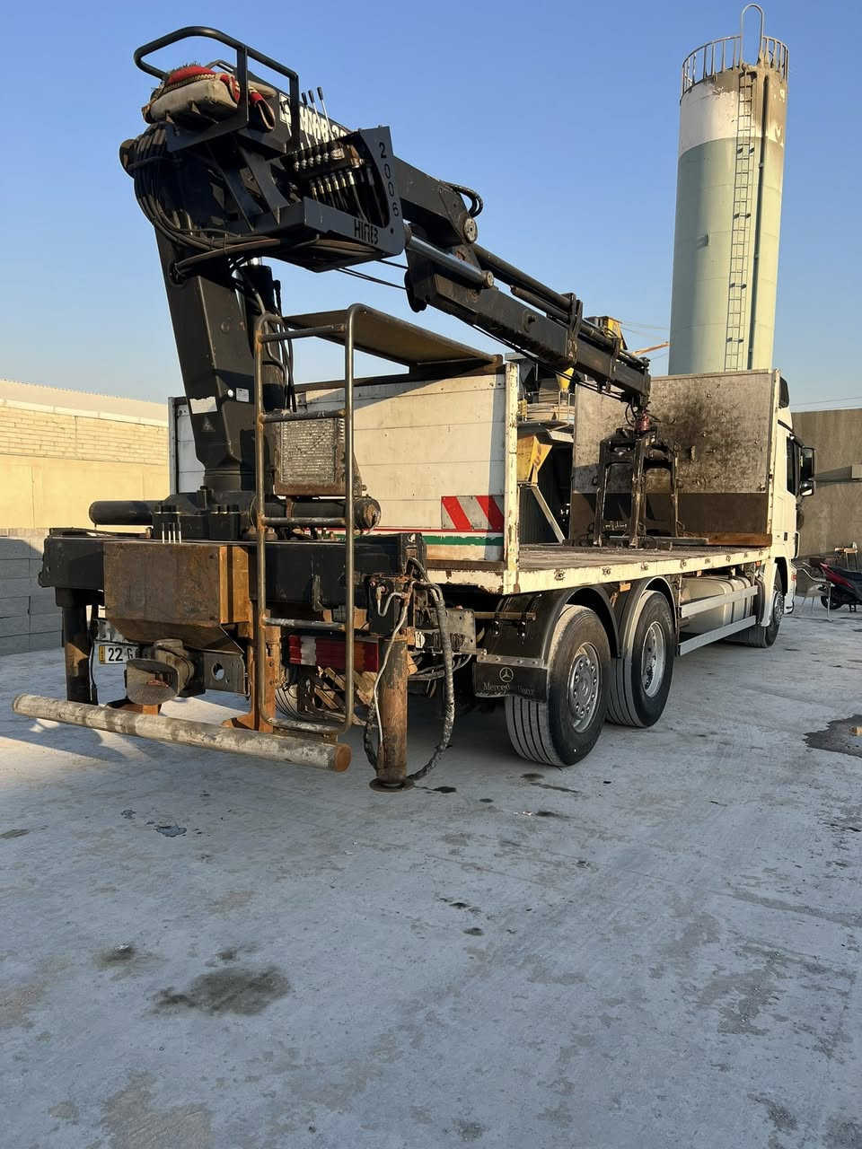 سلام عليكم كرين كماش البيع موديل 2009 تخم تاير اصوليات بسمنة تحويل وكالة ***********
