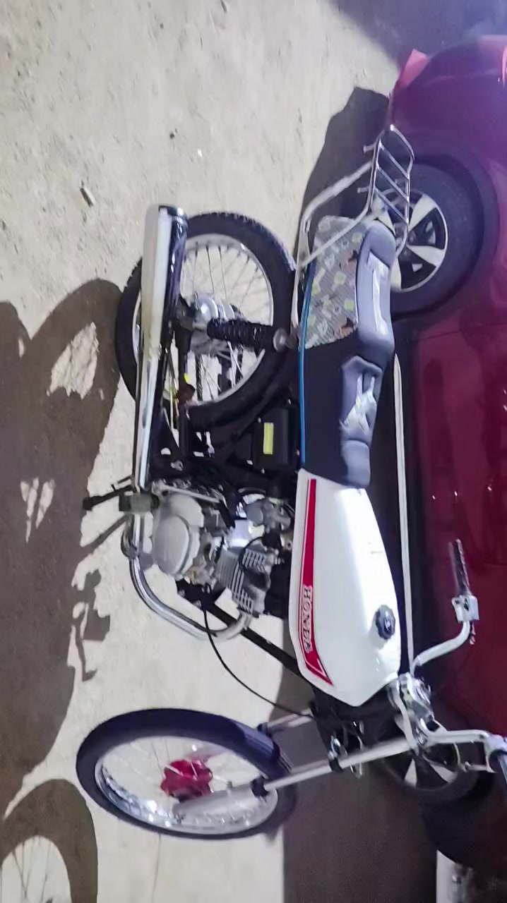 سلام عليكم  دراجه ايراني للبيع  تعمير جديد مكان بصره ابو الخصيب السعر  550 وبيه مجال ***********
