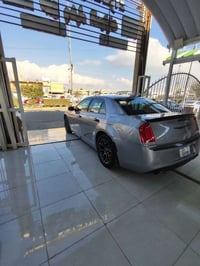 كرايسلر 300 • ٢٠١٨ • بدون ايرباك