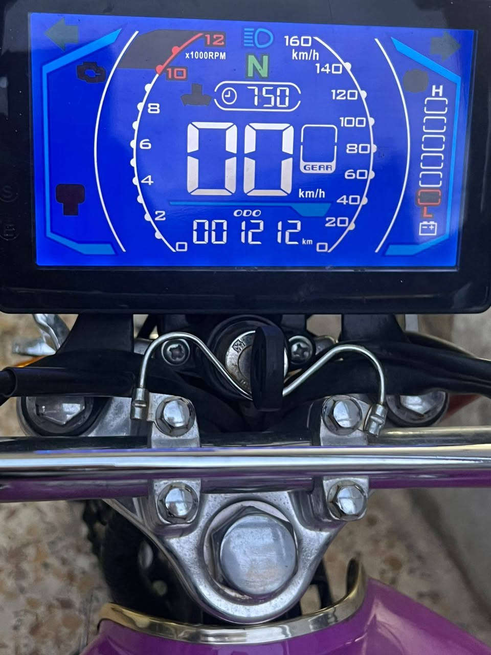 السلام عليكم دراجة ايراني 25
ماشية الف 

السعر 850بيها مجال شي قليل 
بغداد مدينة الصدر
متواجد فقد اتصال 

***********
