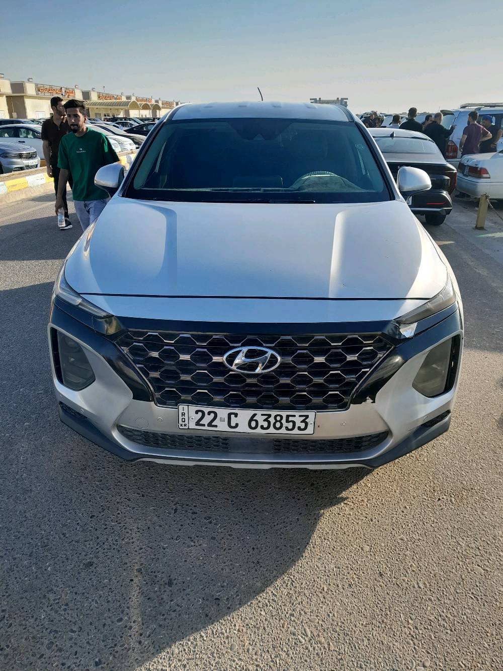 هونداي سنتافي خمسه راكب ٢٠١٩ وارد امريكا المحرك ٤ سلندر GDi كفاله دواخل وشواصي ضربه بالبنيد مثل ما موضح بالصور امامكم 
حداديه خير من الله
تبريد 
تخم تاير
كفاله كير ومحرك 
كلشي بالسياره ع بلادها 
الرقم اربيل
 سنويه منتهيه ١٦/١٠/٢٠٢٥
السعر ١٦٠ ورقه وبيها مجال حك الجيه
اي استفسار يرجى الاتصال ع الرقم
***********
