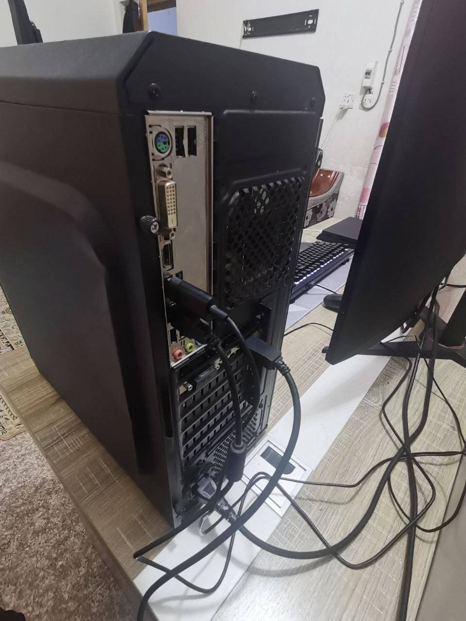 السلام عليكم هاي حاسبة للبيع نظيفة و استخدام قليل
GPU: Gtx 1650 asus  
Cpu: ryzen 5 2600
Ram: 16gb (2×8gb)
B450 DS3H motherboard
ssd 128GB
hhd 1000gb

سبب البيع عدم التفرغ مكاني النجف حي ميسان

350 وبيها مجال بسيط


**إذا كنت صاحب هذا الإعلان وتريد حذفه لأي سبب، رجاءا أرسل رسالة إلى الدعم الفني**