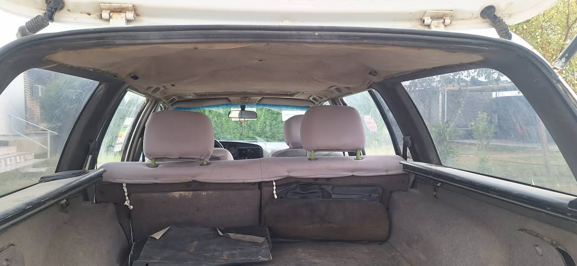 اوبل ستيشن موديل 90 محرك 2000 كير عادي كير ومحرك وصدر كله جديد  تخم تاير رقم انبار دولي تحويل مباشر
سعر 25$ 
عنوان الرمادي البريشه 
***********
