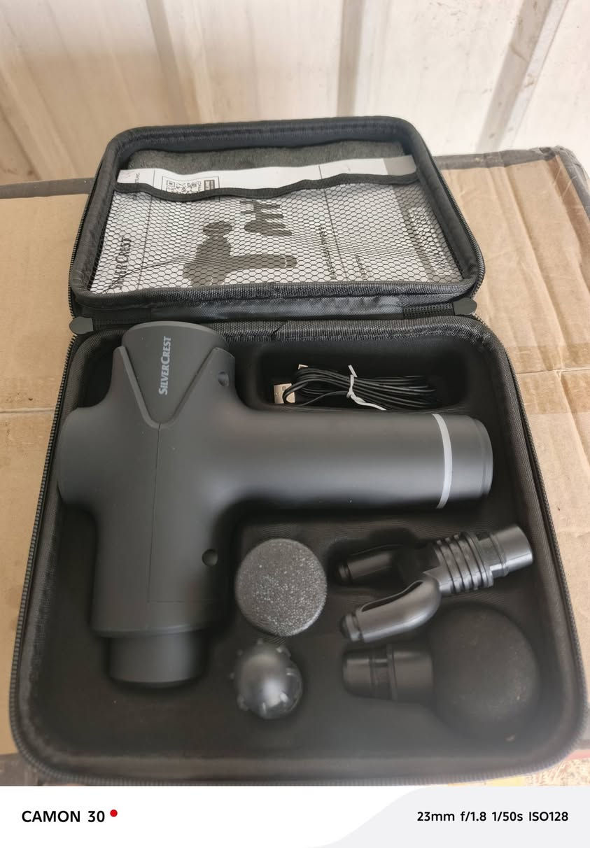 جهاز مساج اصلي سلفر كريست بطاريه عاطله يتبدله ابيعه فحم موجود كميه  بسعر مناسب جديد لوك من الخزن ماتت البطاريه ***********
