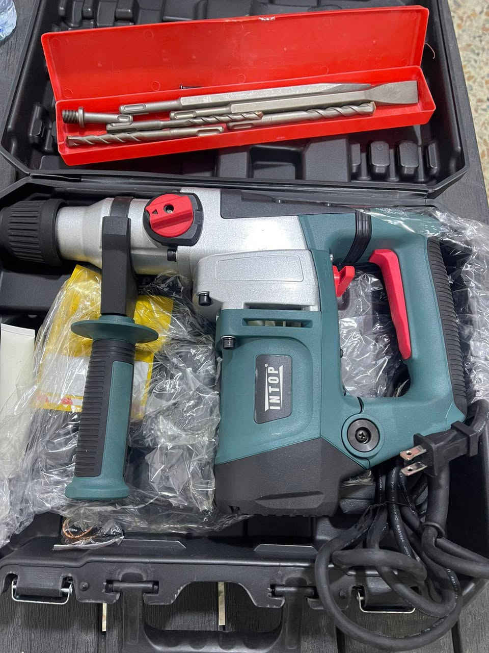 دريل همر ماركة ان توب
جديد غير مستخدم 
مع حقيبة وكافة الملحقات 
السعر 60 الف فقط والتوصيل مجاني لجميع محافظات العراق.


**إذا كنت صاحب هذا الإعلان وتريد حذفه لأي سبب، رجاءا أرسل رسالة إلى الدعم الفني**