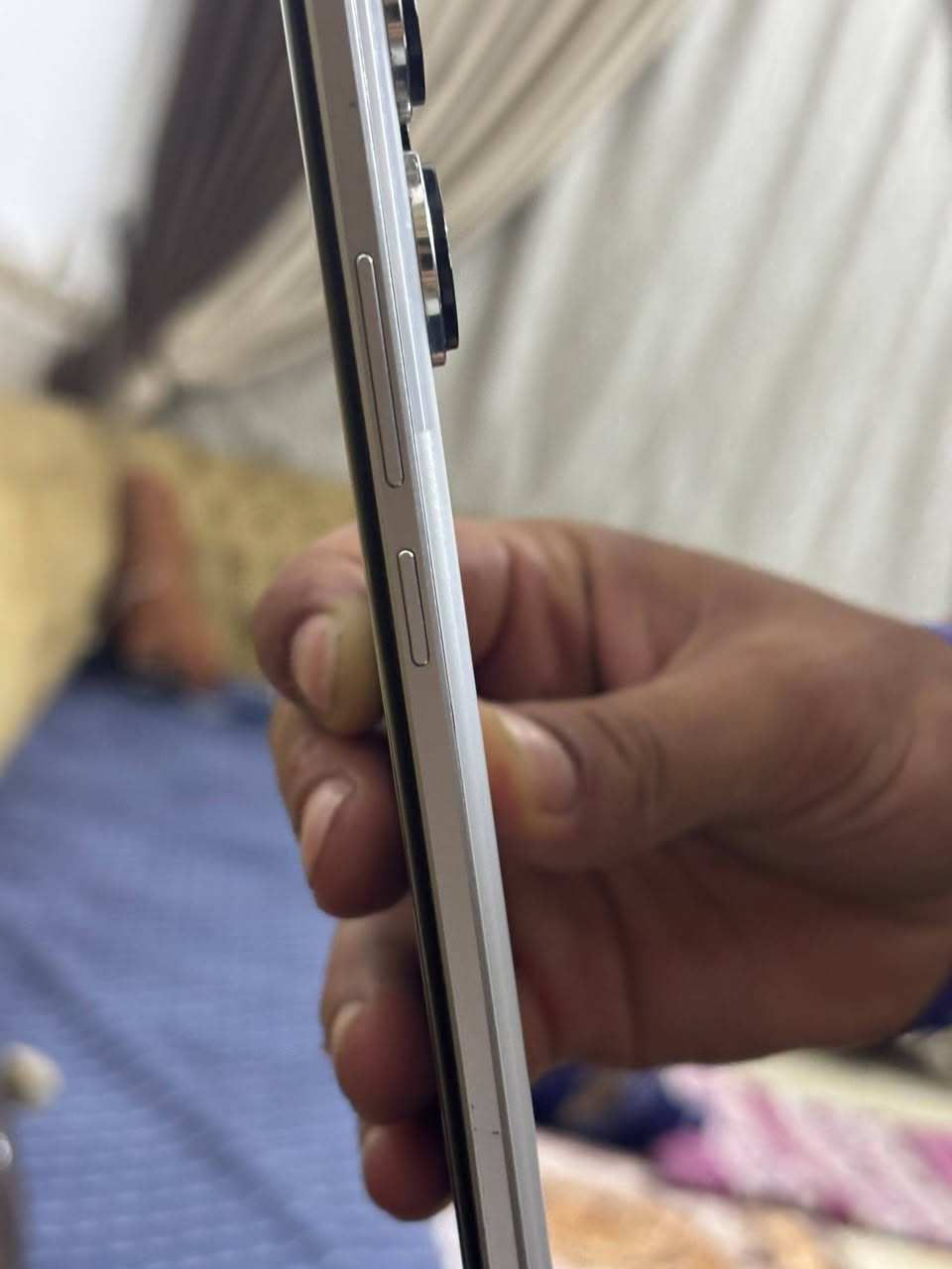 السلام عليكم جهاز ريدمي نوت 13 برو فيف چي سعره اول ما نزل 550 اني ابيعه مستعمل قليل نظافه 99 بالميه الكم ب 360 للعلم شاحنته 120 واط 
مواصفاته ... 512 كيكه بايت ذاكره رام داخلي 12 
بطاريه 5000 ..... .كامرته 200 ميكه بكسل ..

نظافته 99 % .عنواني بغداد شعله سعر 360 رقمي  للعلم جهاز سعره 550 اول مانزل ..... ***********
