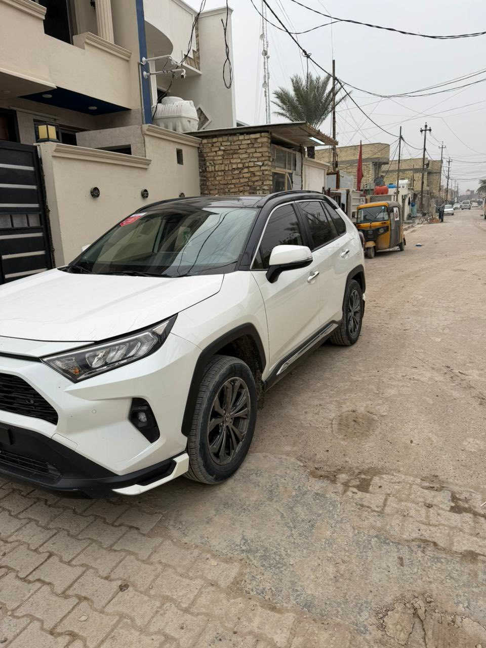 السلام عليكم راف فور 2022 خليجي ساز اصل فول مواصفات بانزين  كفاله عامه السعر 260 مكان سياره بغداد المحموديه
***********
