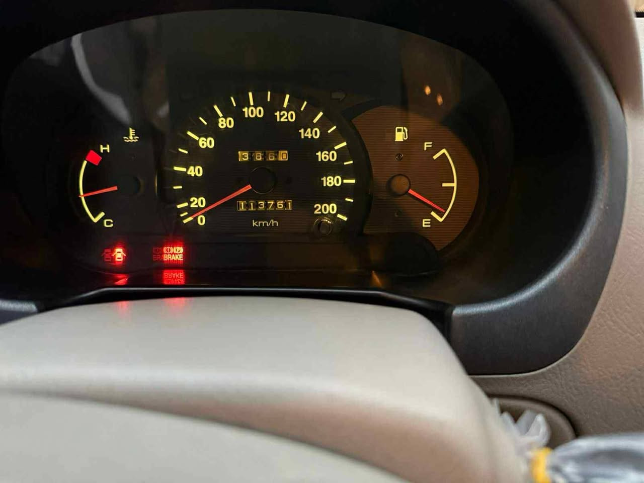 السلام عليكم شباب هونداي فيرنا موديل 2011 لا ضرب ه ولا تبديل سياره جير مكينه مقفولات تخم تاير جديد كير اوتوماتيك السعر 80 وبي مجال بغداد حي القاهره رقم ***********
