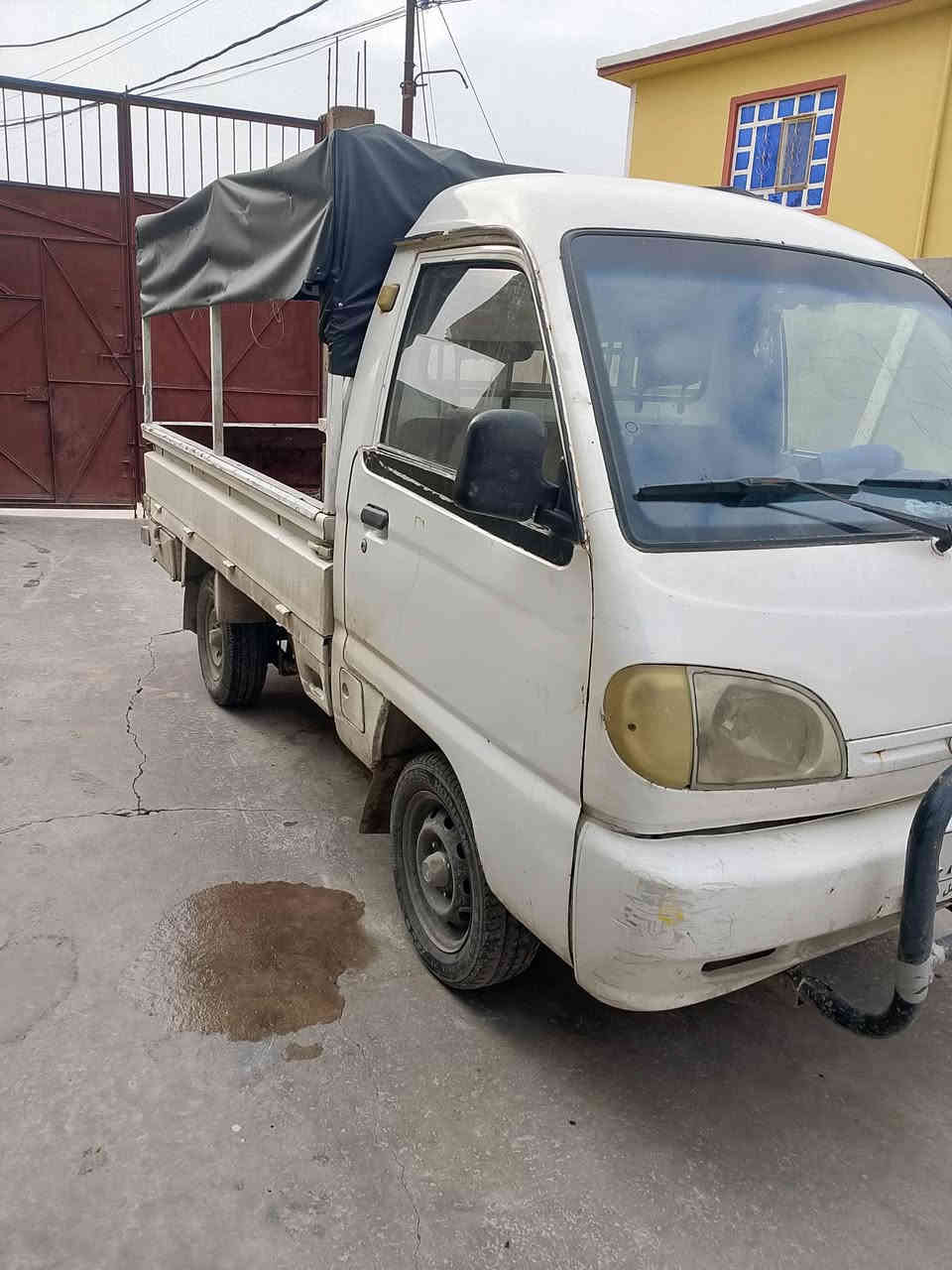 السلام عليكم سياره فاو للبيع موديل 2006 رقم نينوى الماني ثانويه الى 2027 وكربون بنزين بيها سعر 25 رقم الهاتف ***********
