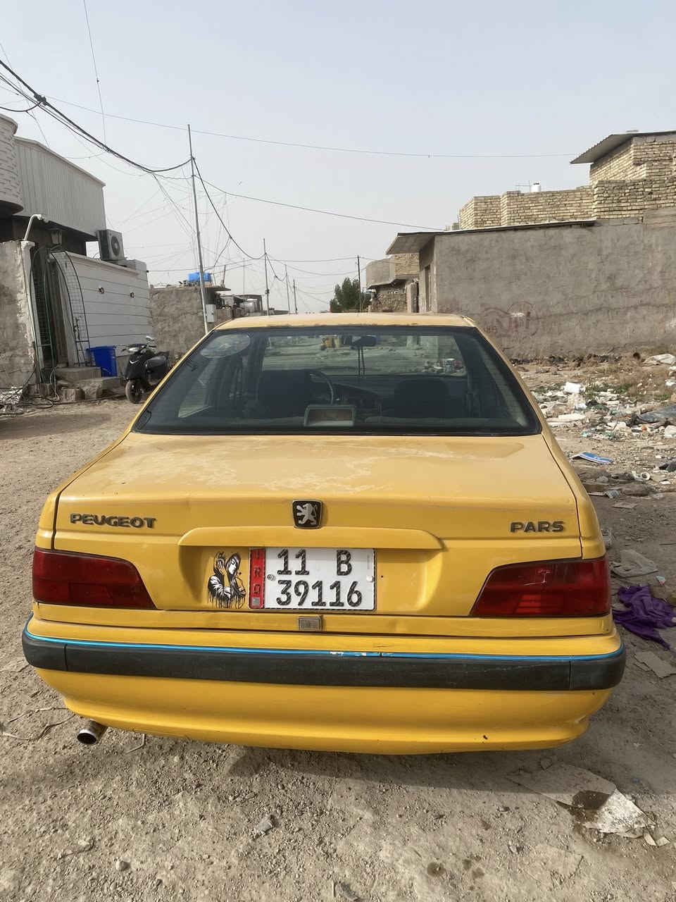 سياره بيجو بارص 2011
مصفره هيه او غرامه سياره بسمي 
سياره بلاد بيهاا بس البنيد امبدال 
تبريد شغال صدر جديد 
مشط سياره جديد 
نواقص البيه عينه اوصينيه بس

بيع سريع 30ورقه بيه مجال حك الجيه 
مكاني بغداد اجكوك رقم*********** بي واتس
