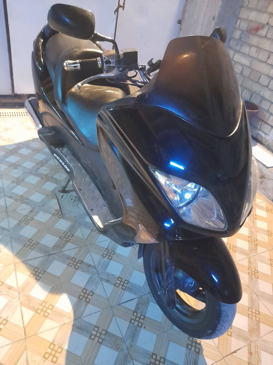 السلام عليكم اخوان هاي فورزه صفر ثمانيه اللبيع دراجه كامله مكمله لايت زنون امبيثيري 
استان كهربائي كامله مكمله ماشيه 47 الف 
مكاني بغداد زعفرانيه ***********
