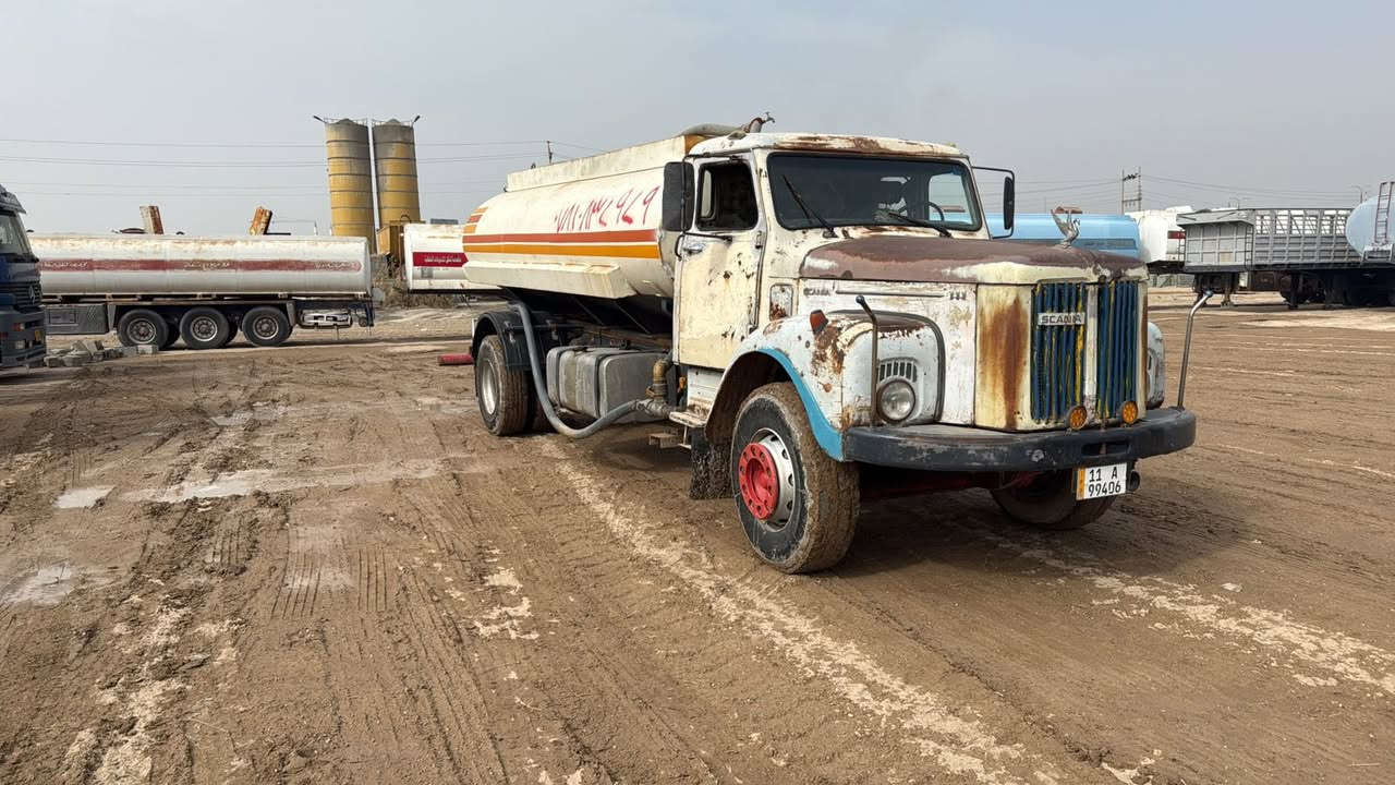 السلام عليكم 
سكانيا 111 
موديل 1981 سوبر 
تنكر كامل 12 الف خنزيره دفع سحب
قماره بلاديه تخم تاير
رقم بغداد اجنبي سنويه جديده
هزه ما ساقطه
السعر: 19 ونص مليون 
العنوان : الفلوجه : معرض رشيد
***********
