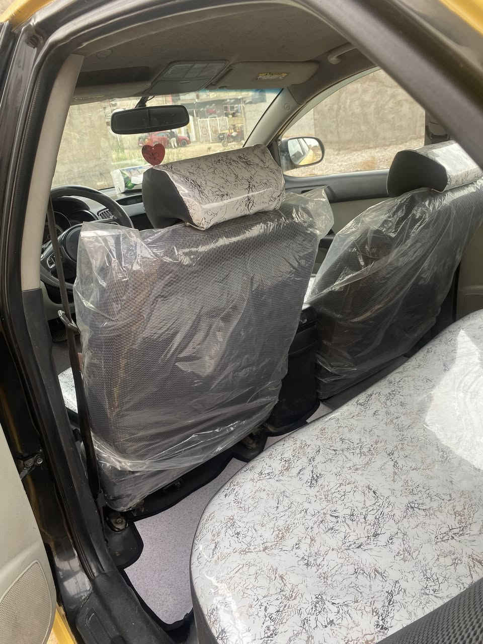 فورتي 2010 السياره ليبل واحد فقط ضربه بقبق جنطه المكينه بدايت بخار ماتنقص ابد السعر 74 وبيه مجال حك الجيه مكانه ناحيه وحده قرب بسمايه الاستفسار ***********
