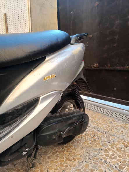 سلام عليكم عصفورية
لوك شلعة معدل فول لايت عالي وناصي بركات تايرت جدد سعر425وبيه مجال مكاني بغداد الشعب رقمي ***********
