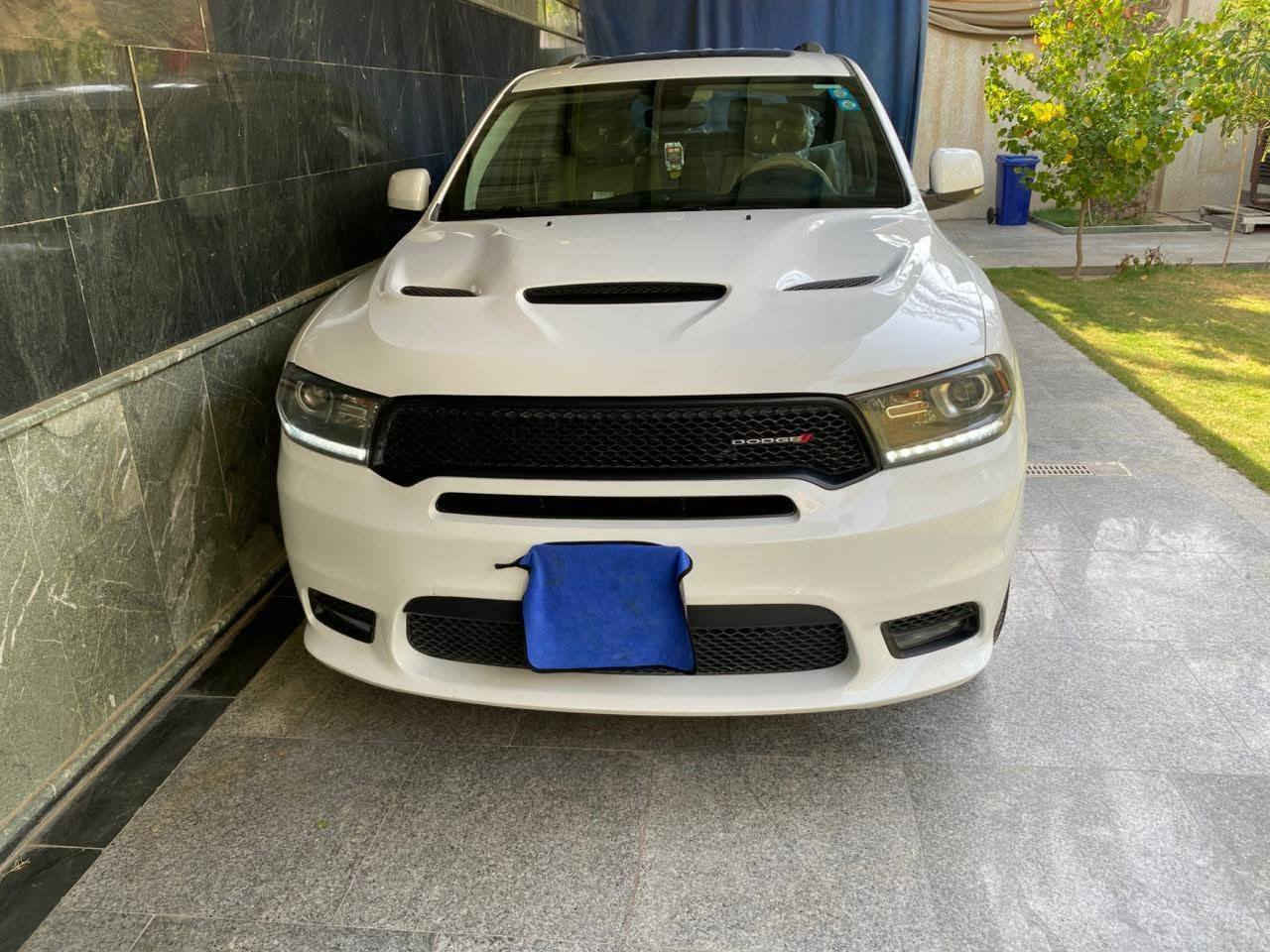 دورنکو موديل 20 سعة 3.6 لتر اطارات 20 بوصة ، شاشة 8.4 بوصة،

فتحة سقف، ومصابيح LED كشافات ضباب LED مصابيح أمامية زنون صندوق كهربائي. ماشيه 49 ميل الغرفه الداخلية كشنات متصل 7 مقاعد (جلد مقاعد أمامية تدفئه مع ذاكرة، شاشة ترفيه 8.4 بوصة

تدعم Apple Car Play و Android Auto

للتصادم تشغيل عن بعد، محدد سرعة، نظام توجيه رياضي.

تحذير النقطة العمياء، حساسات خلفية، كاميرا خلفية، نظام مانع

الحادث طعجه بسيطه بخشم الجاملغ الامامي عكس السائق مسافه شبر ومصبوغ فقط لا غير السياره مكفوله من كل النواحي ماعدا خشم الجاملغ مثل ما مذكور مكان السياره ميسان العماره

للاستفسار الاتصال على الرقم

***********
