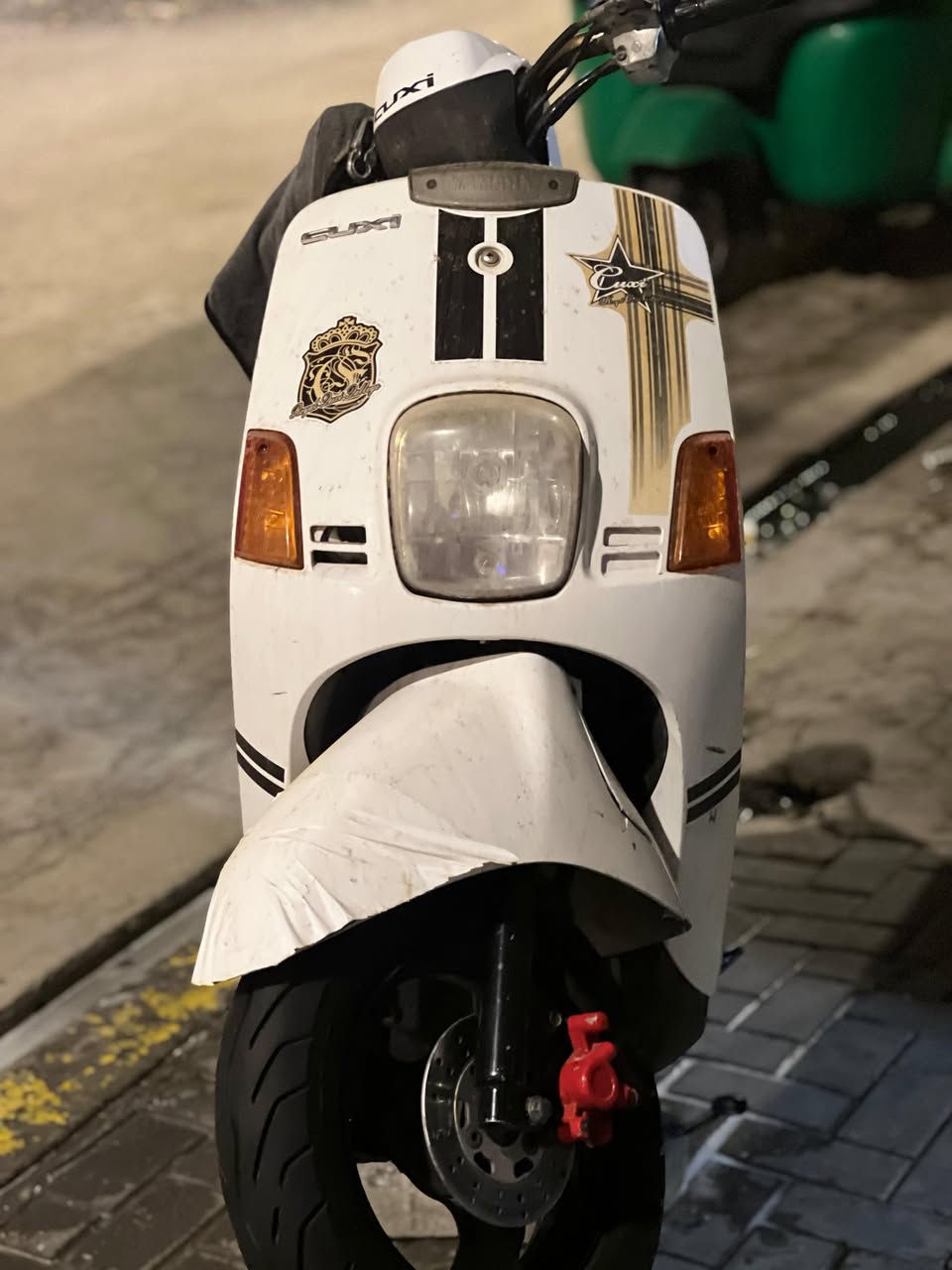 سلام عليكم بوليسي البيع كلشي مابيه بس كابريتر بيه كطعه بسرعه ٢٠ بل ستمراريه مابيه شي البيع ب ٨٥٠ بيه مجال ***********
