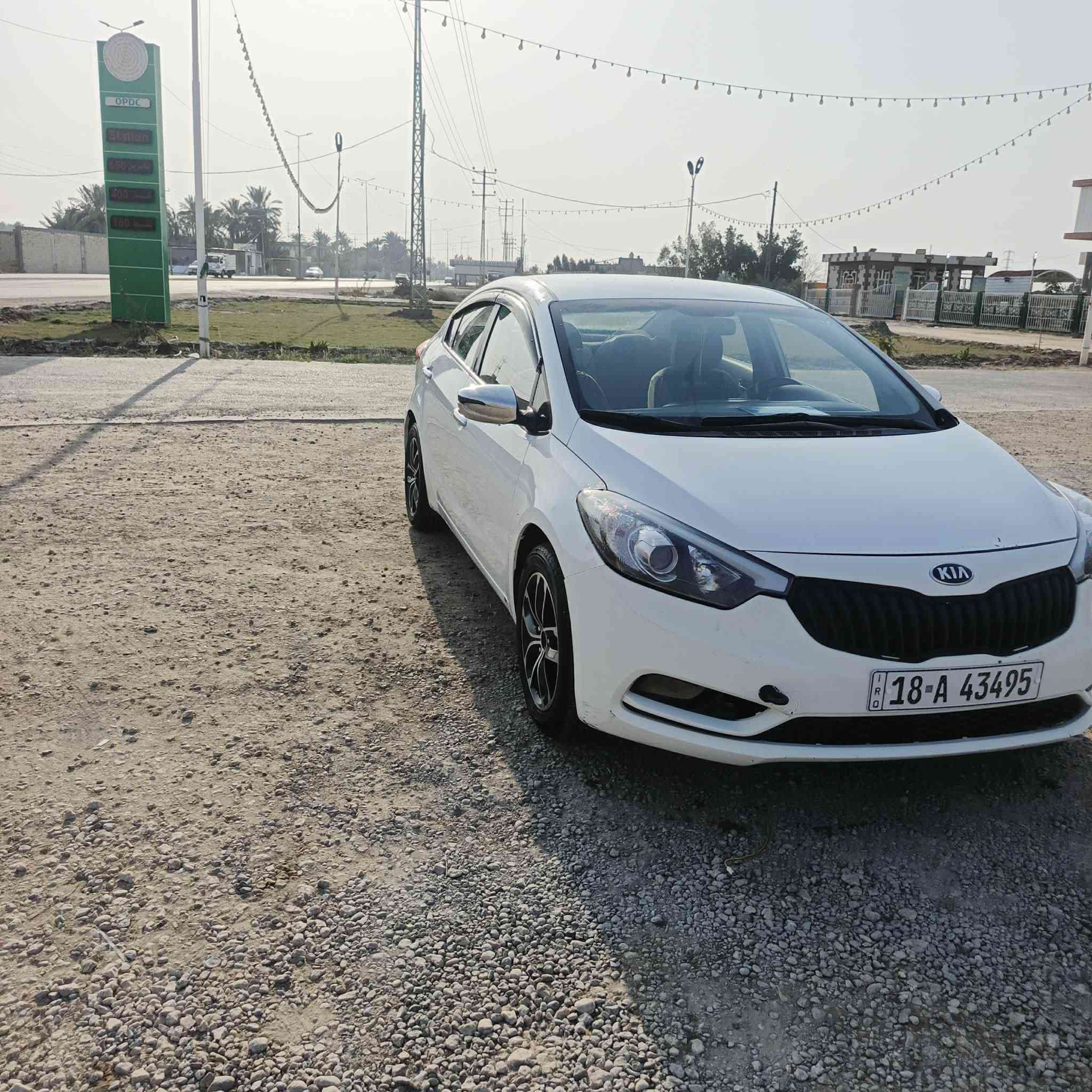 سلام عليكم سيراتو البيع بيه جاملغ كدام مبدل فقط السيارة تخم تاير حداديه مكينه كير كله جديد نقصه فقط تبريد رقم بابل انكليزي بسمي سعر ب 120 وبيه مجال

مكان نجف عباسية
رقم ***********
