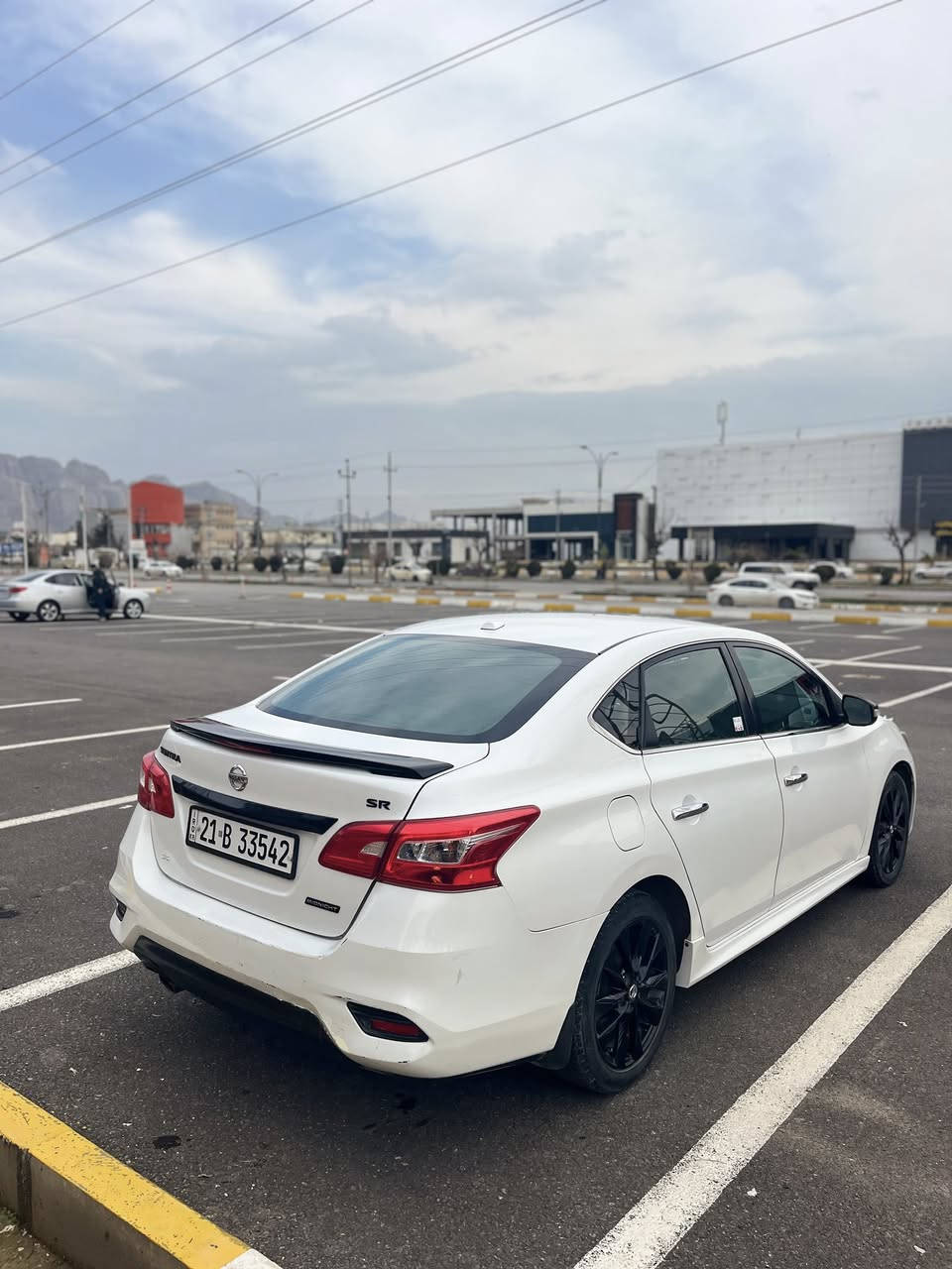 بەناوی خوای گەورە
sentra 2018 SR

٢٠١٨ یە وSR فول فول مواسەفاتە تەنها سڵاید نیە ڕادار ە كوشن هیتەر و سپۆڕت و تڕاكشن و سیستەمی ئیكۆی هەیە سەیارەكە ئەمریكیە وە دەحمەكەی ئی ئەمریكایە ٣پارچەی هەیە لەگەل یەك بست دەرگای سەیاق وە شانسی و شتیوای هیچی نەگرتوە بە ناوی خۆشمانەوەیە سەنەوی نوێیە هەتا ٢٠٣٠     ٤ تایەی لۆك لۆكی لە ژێرە تایەكانی سپۆرتن واتا باریكە داوای115 گەڵا و محامەلەیکی کەمسەیارەكە نمونەیە لە جوانی بە شەرتی بە ناو كردن و گێڕ و مەكینەی بەشەرت

***********
ئەدمینی❤️
