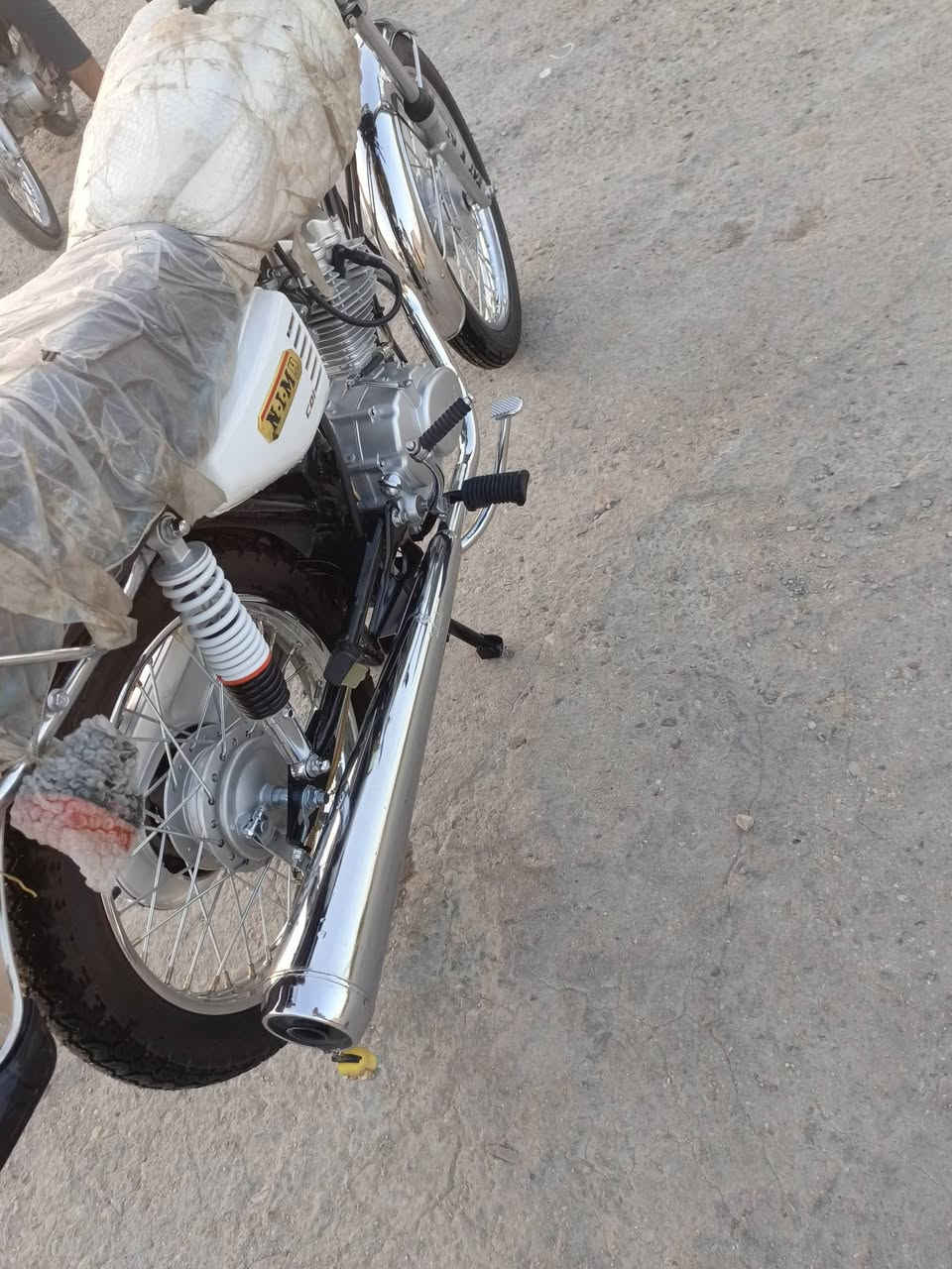 السلام عليكم دراجه نامه متياز  موديل26 للبيع شبه الشلامجه، 3احرف الدراجه مصارلهاا شهر من طالعه من المعرض كفاله عامه برغي ماملعوب بيهاا دراجه خير من الله شلعه ومعدل الدراجه احله من الصور السعر800وبيهاا مجال الشراي يجي خاص ***********مكاني بابل قضاء المسيب
