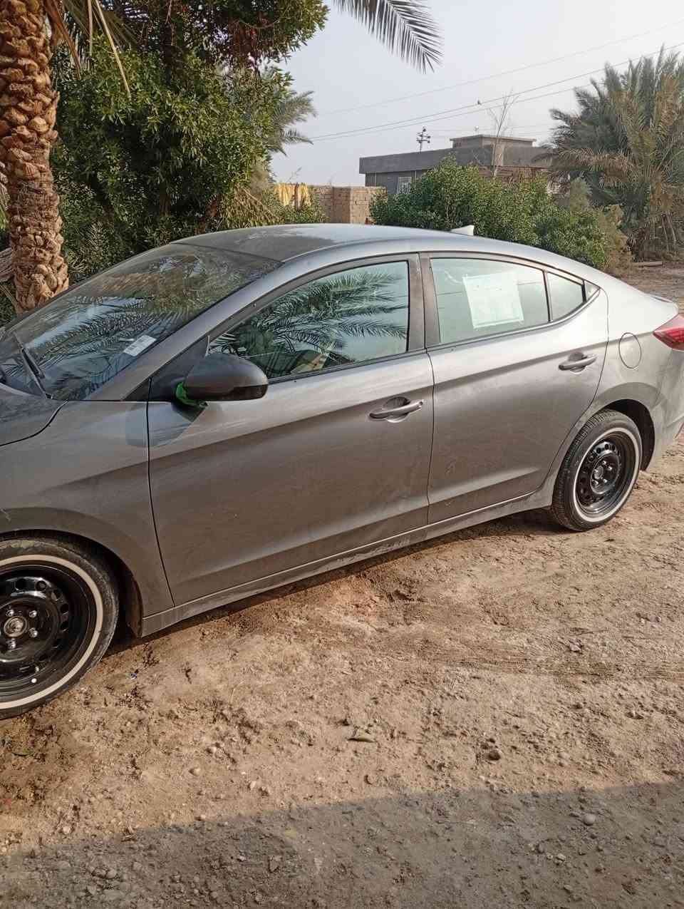 سلام عليكم 
النترا 2020 امريكي مكينهه 2000 كير ايتي بيهه قطعة تبديل جاملغ امامي ليبل واحد وشويهه من بنيد رقم بقداد  مكان بابل سكندريهه *********** السعر 137 وبيهه مجال
