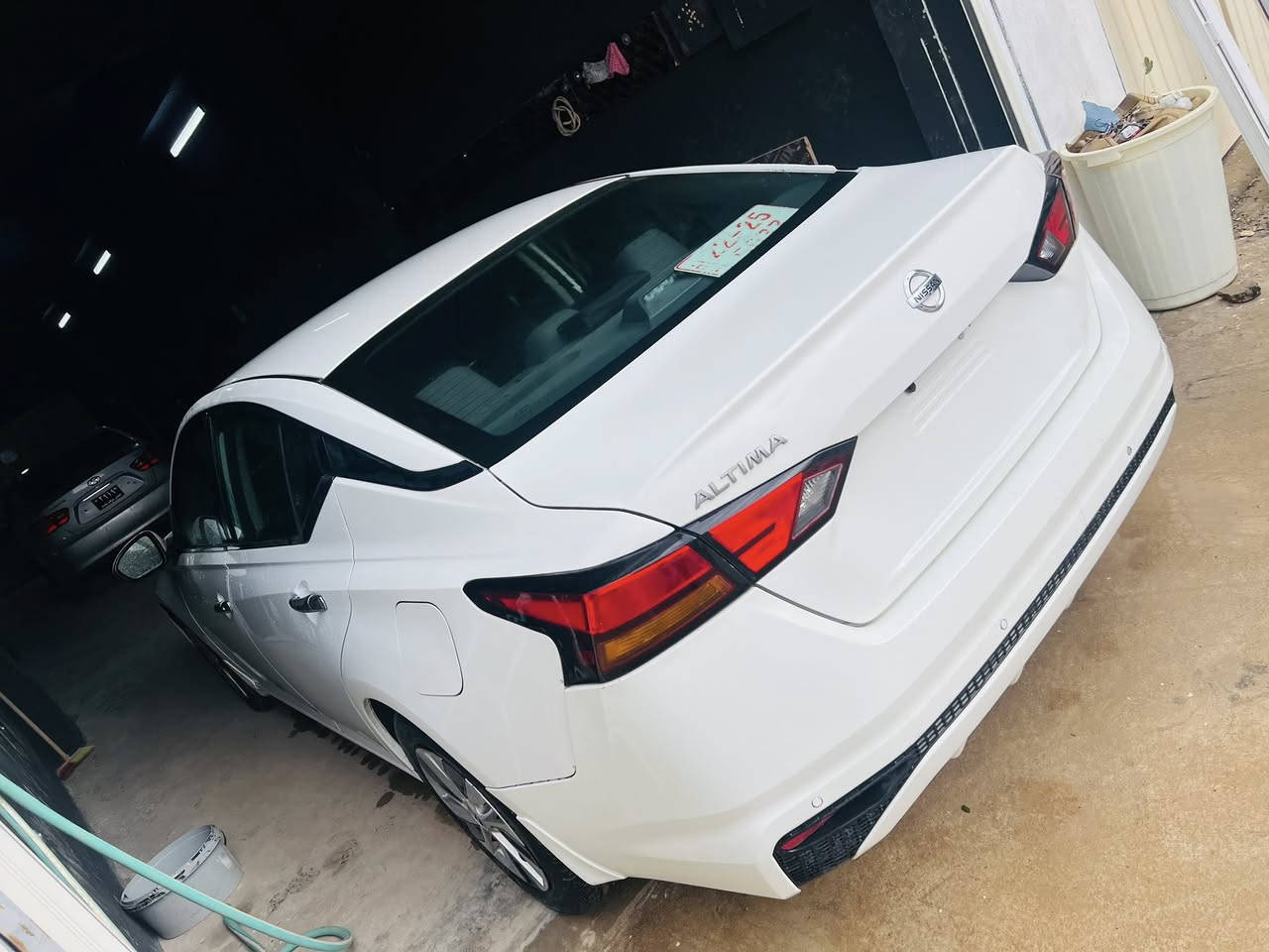 التيما ٢٣  s
سندوق مبدل بيلاد نص جاملخ صبخ 
جملخ شوي بارد 
٣٨ ميل ماشي 
سياره كلشي حلوو 
***********
مكان كلار
