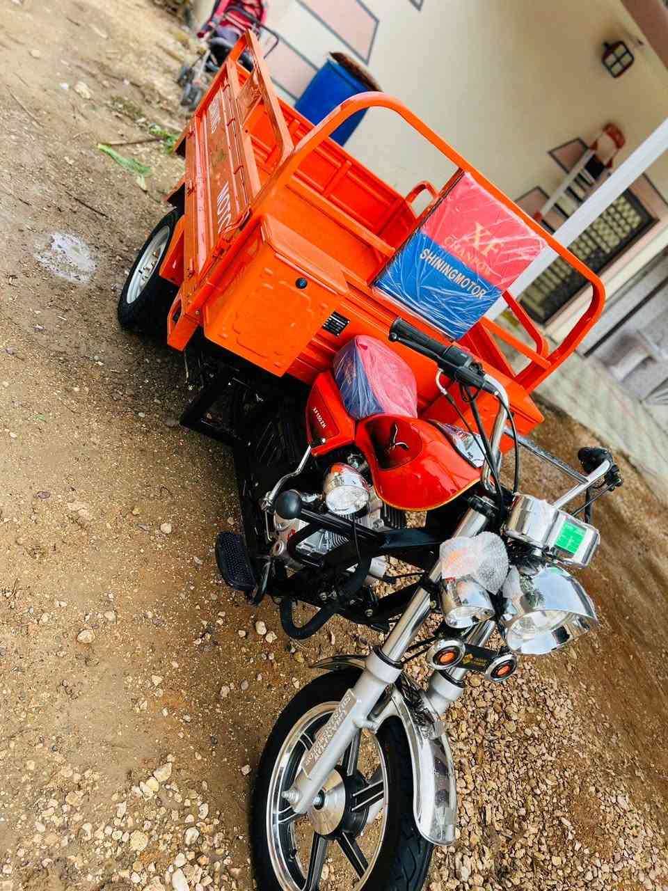 السلام عليكم ستوته للبيع موديل 25 كفاله عامه صارلهه 5ايام طالعه من الوكيل مكان بابل ناحية النيل للاستفسار الاتصال على الرقم ***********
