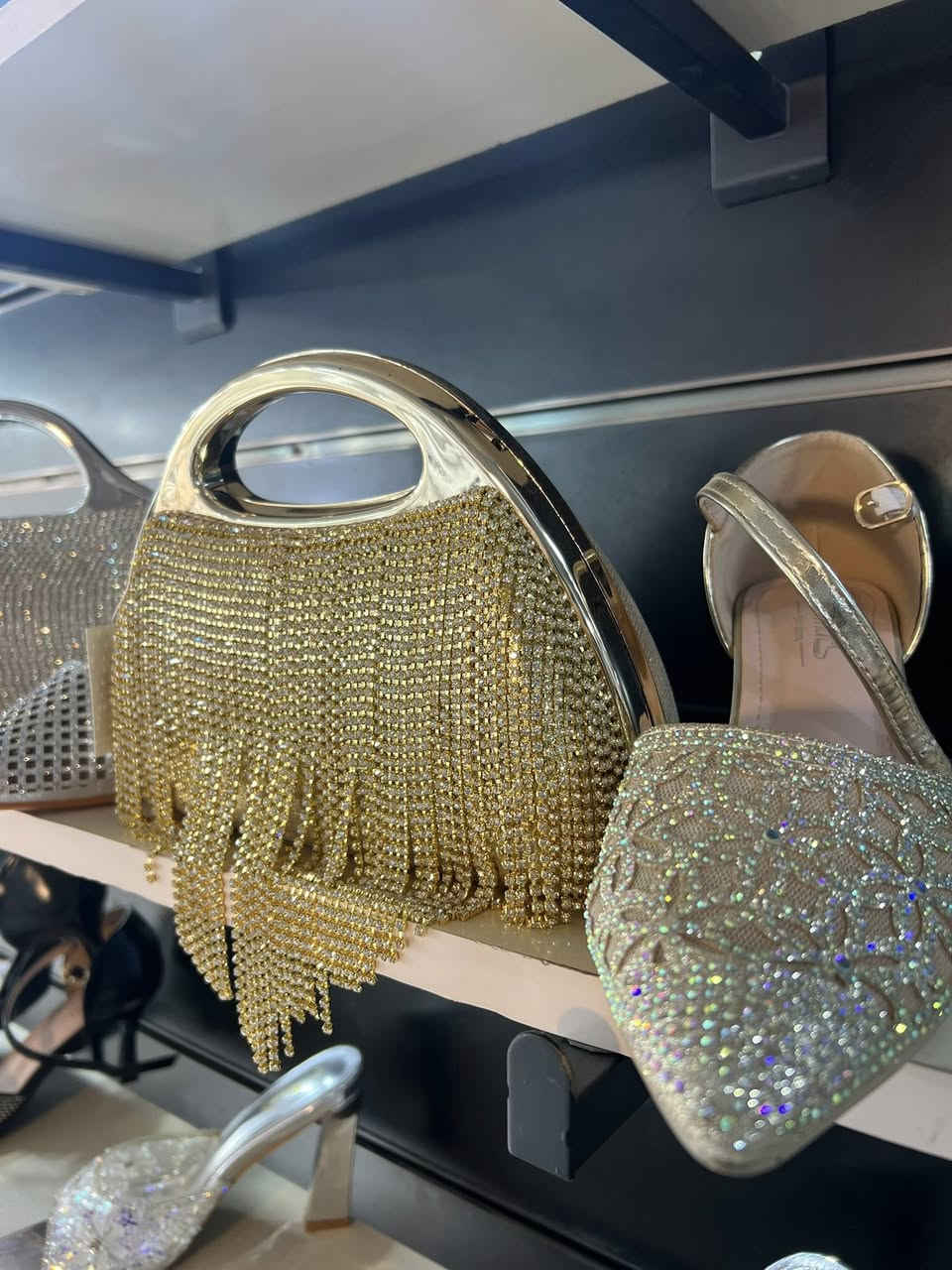 پێنجوین


**إذا كنت صاحب هذا الإعلان وتريد حذفه لأي سبب، رجاءا أرسل رسالة إلى الدعم الفني**