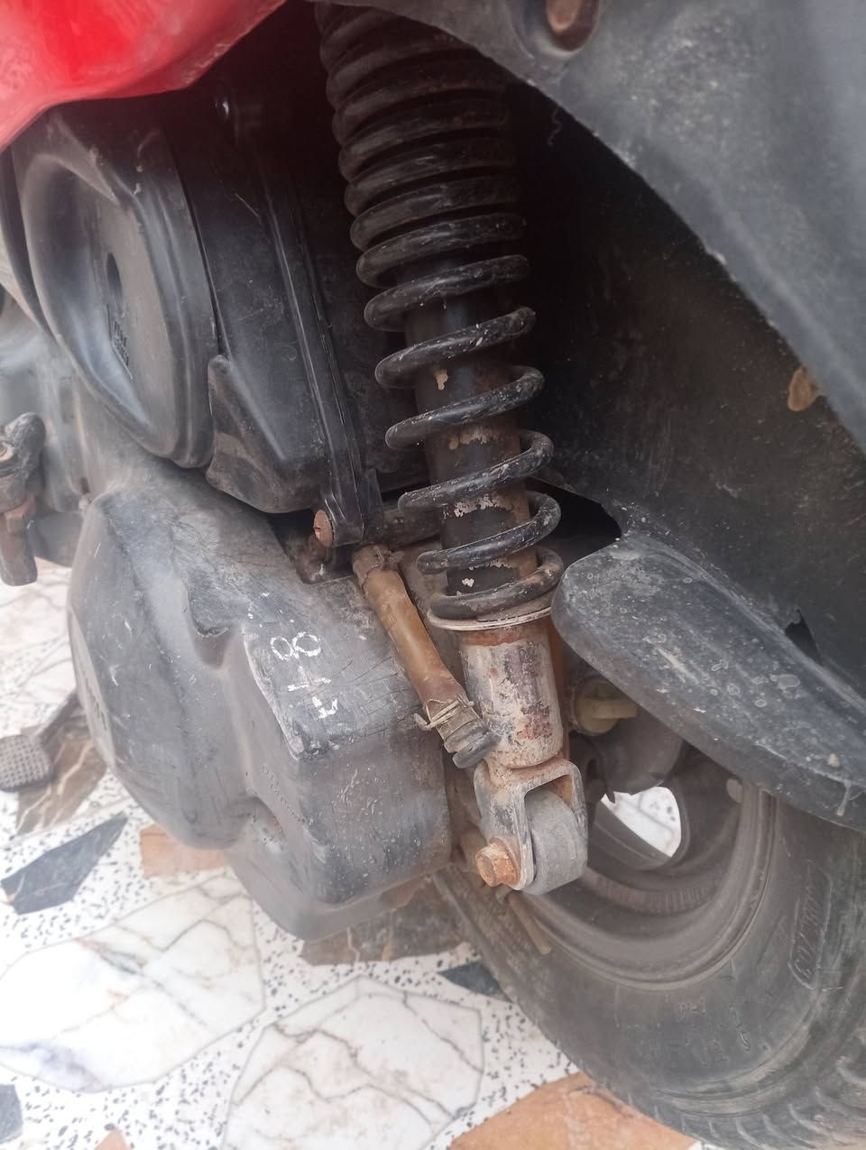 للبيع فراشه سلف هندر شغال كهربائيات شغاله مكينه بلادي على الفحص سعر 300الف ***********
