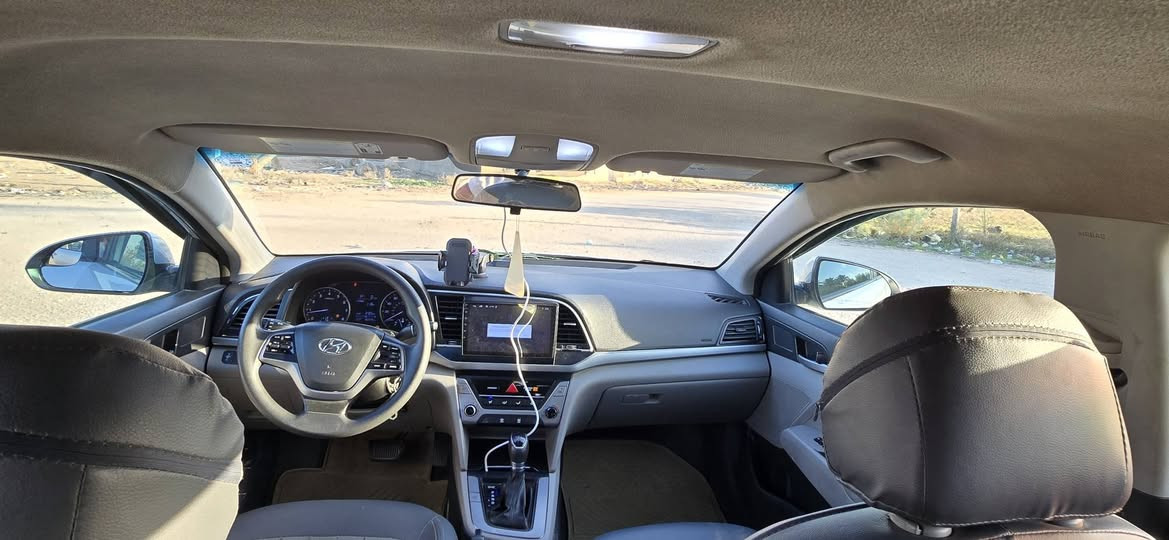 سلام عليكم ألنتره مديل  ٢٠١٧  للبيع محرك ٢٠٠٠ دوش سياره جديده مال جناي السعر ١٢٢ رقم الاتصال ***********
