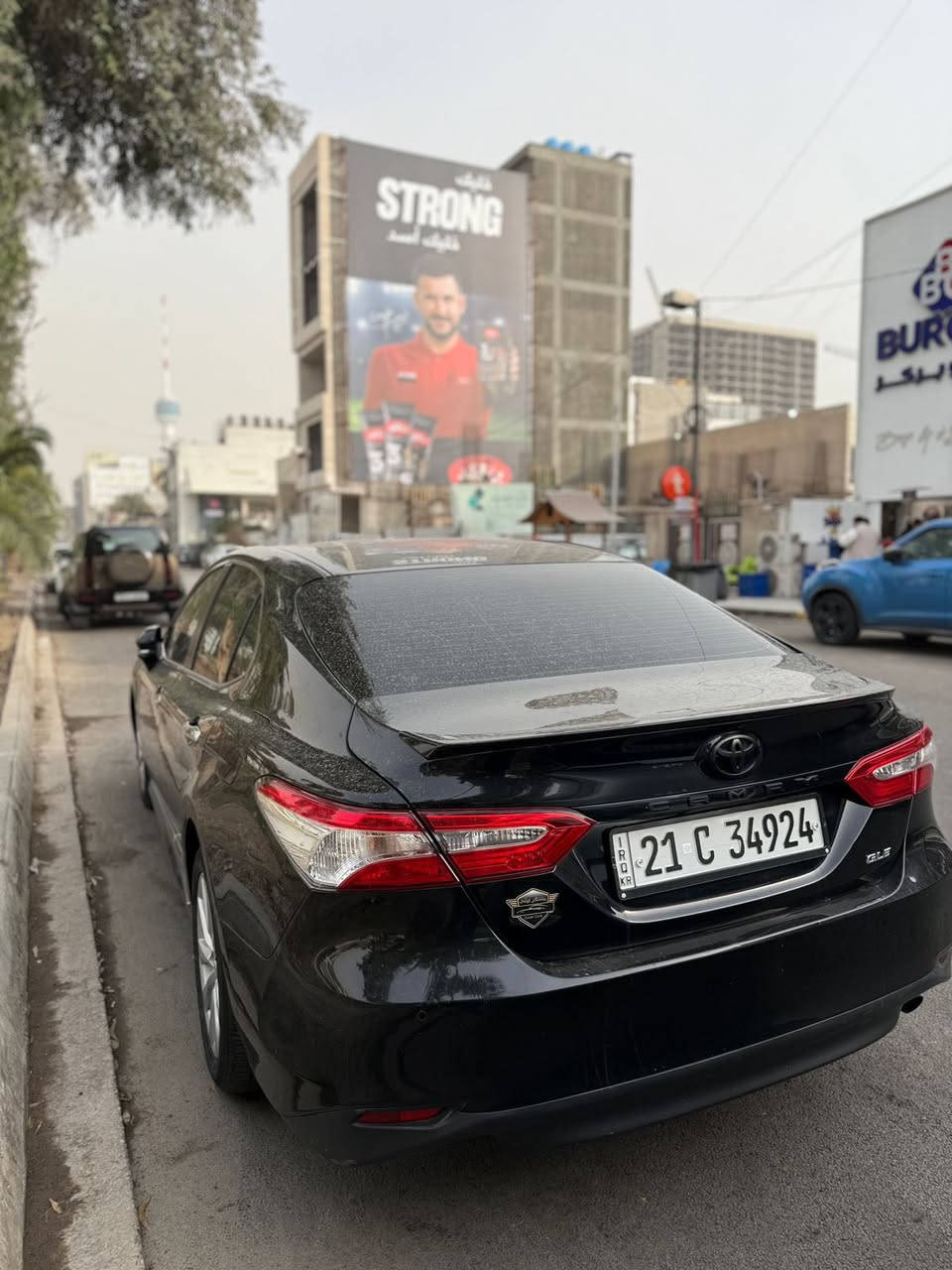 السلام عليكم
كامري 2020 خليجي GLE وكالة جيهان 
ماشيه 77 الف 
رقم سليمانيه بأسمي تحويل ثاني يوم
عليها بولش ونانو سيراميك وتضليل بالسنويه 
المحرك: 4 سلندر 
المواصفات:
• بصمة 
• شاشة معلومات
 تحديد مسار
• كاميرا خلفية
• حساسات أمامية وخلفية
• ⁠فتحه
السيارة بلحقيقة احلى 
للبيع رايدها 23.500 وبيها مجال مكاني بغداد المنصور 
***********
