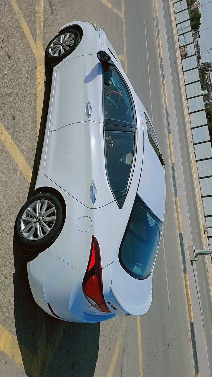 السلام عليكم النترا 2015 خليجيه كفاله عامه السعر 123 باسمي تحويل مباشر السياره جاهزه كير ومكينه وحداديه وتخم تاير وتبريد تدفئه كله شغال العنوان كربلاء رقم الهاتف***********
