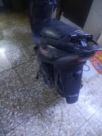 دراجه للبيع السعر 300 المكان الشعب رقم الهاتف 07711610138