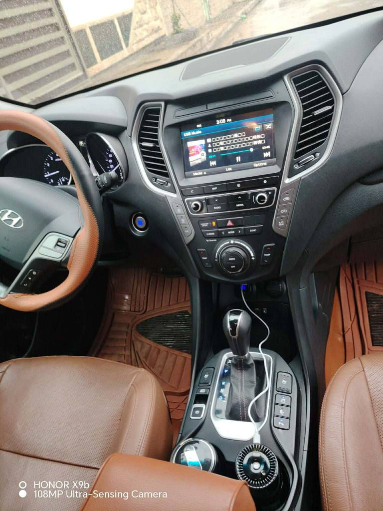 بيع او مراوس مع جيب 14 شمالي 👈🏻سنتافياكويتي  وارد  كوري صفر شركه  اربيل  7 راكب استيراد خاص مواصفات عالية  ماشية 103 الف كيلو متر فول الفول   موديل  2017 رقم اربيل دولي   كفاله عامه من الصبغ والتبديل والشخوط من الدعاميه لي الدعاميه عدا بارد بكد نصف كف الايد بجاملغ الامامي اليمين مايبين الا بالسونار 
 هزة جديده مطلعة 100% محرك 2400  gdi نظام كوري شرق اوسط يعني بانزبن عادي تفول مو محسن    گيراوتو وعادي وگير  ومحرك شرط شركه   سنويه 29شرط التحويل  جديدة السياره قولا وفعلا جديده فووووول 1/1 وشويه ازيد 👇🏻

المواصفات👇🏻
لايت زينون داينمك كهربائي اوتو يوزن نفسه  حسب الطريق الي تمشيه  + زراكات لايت  / led نهاري led ليلي  بگلايت led/ مرايات قلاب مع الرجوع للخلف البگ + عاكس للضوء +اشاير بالمري + هيتر + ترحيب ضؤي  بالمرايه عند الاقتراب من السياره + مرايات شفط سنتر لوك مع القفل  / طبعا بصمة ابواب + ترحيب ابواب  ضؤي باليدات + بصمة تشغيل /طخم تواير جديد+ ويلكب جديد /  الكشنات الامامي كهرباء + خزن ميموري وضعيات + لون مشمشي  جلد طبيعي شركه + تدفئة تبريد كل الكشنات حتئ الصف الثالث / السياره داخلها لونين مشمشي واسودجلد شركه  / 4 ويل درايف فورويل / اوتوبارك اصطفاف ذاتي  / حساسات امامي و خلفي وجانبي  + نقطة عمياء+ رادارات جانبي//4كامرات محيطيه والخلفي دوار وكلها فول HD/ السقف بانورامة  / ترحيب دخول السياره صوتي  / صندوق جنطه شفط ذكي بمجرد وقوفك خلفها تفتح // استيرن فووول تحكمات كل الجهات+ ستيرن هيتر   + كروز سرعه + سكليتر يدوي + تحديد مسار / تبريد 3 قطع  كل  الكشنات تبريد تدفئة/ شاشه كبيره نيڤيگيشن+نظام صوت انفنتي  10 سماعات انفنتي دمام خلفي دمام امامي شركه كلها شركه بلادي + شاشه اعطال //اوتو هولد هاندبريك بصمه / ريتايدر صعود نزول /3 وضعيات قياده سبورت نورمال وثلجي / كشافات / بردات خلفيه شركه /   / اكو  بيها بعد مواصفات ما اتذكرها  السياره استيراد خاص بمواصفات عاليه سبشل محسن
السعر 215 وبيها مجال بسيط  مكان السياره موصل 
***********
بيع او مراوس مع جيب لاريدو 14 تل كيف, نينوى
