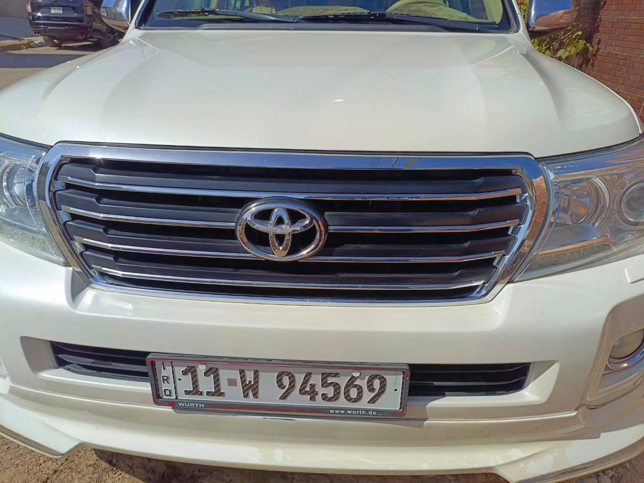 السلام عليكم لاند كروزر موديل2015  سيارة جديدة بيه فتح باببن وشوي بل هلال صبغ عله كد شبر سيارة فول مواصفات السعر410وبيه مجال للطيببن مكينه كهربائيت خير من الله تخم تاير جديد مكاني بغداد البنوك رقم الهاتف*********** اني مكلف بل نشر اتصل عله رقم
