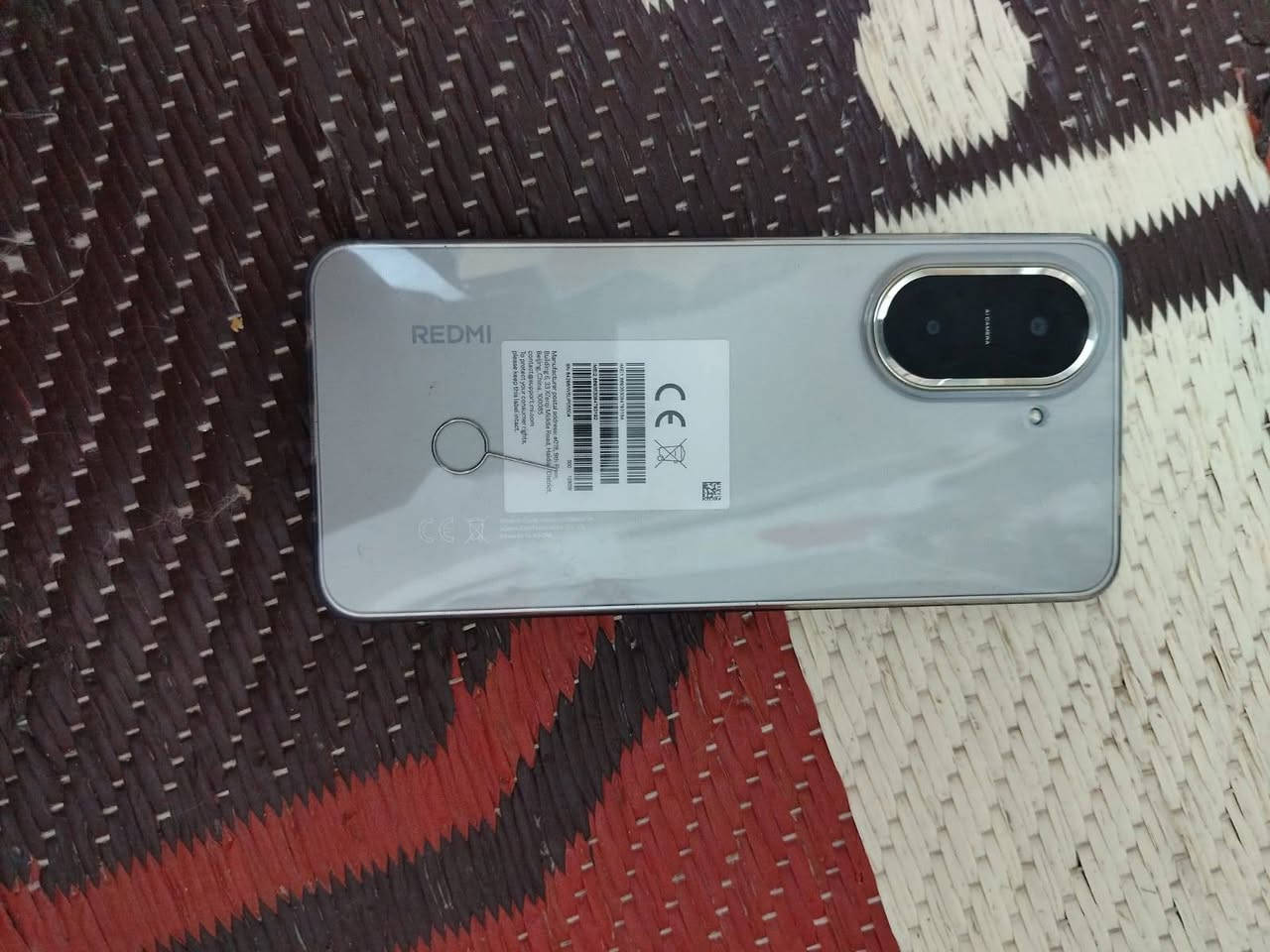 السلام عليكم تليفون جديد مستخدم يومين ذاكرته 128 الحجز واستفسار على الواتساب *********** وهذا اسم التليفون
