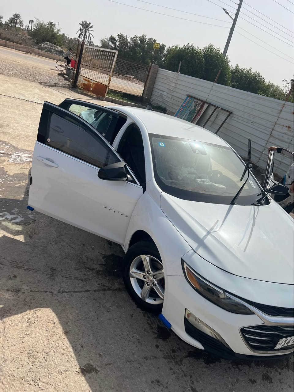 شفروليه ماليبو (موديل 2023)🔥🔥🤍
بيع  سبب البيع اريد اخذ عالي لاسباب موقع العمل 
والله السياره جيس ومداريها اكثر من روحي وضربته تخريب بنيد ودعاميه بس الباقي كفاله 

✈️ محرك 1500 توربو
⚡️ بصمة تشغيل + أبواب وجنطة بصمة
💡 لدات أمامية نهارية + بك لايت Led
♨️ كشنات تدفئة + كهرباء
🌬️ تبريد مناخين منفصل SYNC
📲 شاشة تدعم Android Auto/CarPlay
📌 خرائط GPS
🕹️ فول تحكمات ستيرن
🚘 كروز مثبت سرعة
⚡️ هاند بريك بصمة
📺 شاشة ضبط وأعطال بالدشبول
🔌 منافذ USB / 12V / Type C
🛑 Auto Hold + مانع انزلاق
🚨 حساس ضغط الإطارات
🛞 4 دسك ABS
🎯 دفيوزر خلفي + دوسات + لحية مشدودة (سستم كامل)
🔧 حدادة بلد بالچيس / محرك خرسة (ما ينسمع)
🛞 تخم تاير جديد
📸 صور الحادث موجودة (ضرر فقط بنيد + دعامية مبدلات وكالة)
🧾 السيارة باسم معوقين مع وكالة موجودة

السعر: 133$ وبيها مجال 
مكان تواجد السيارة: البصرة / أبي الخصيب
رقم صاحب السيارة: *********** – *********** ابو الخصيب, البصرة
