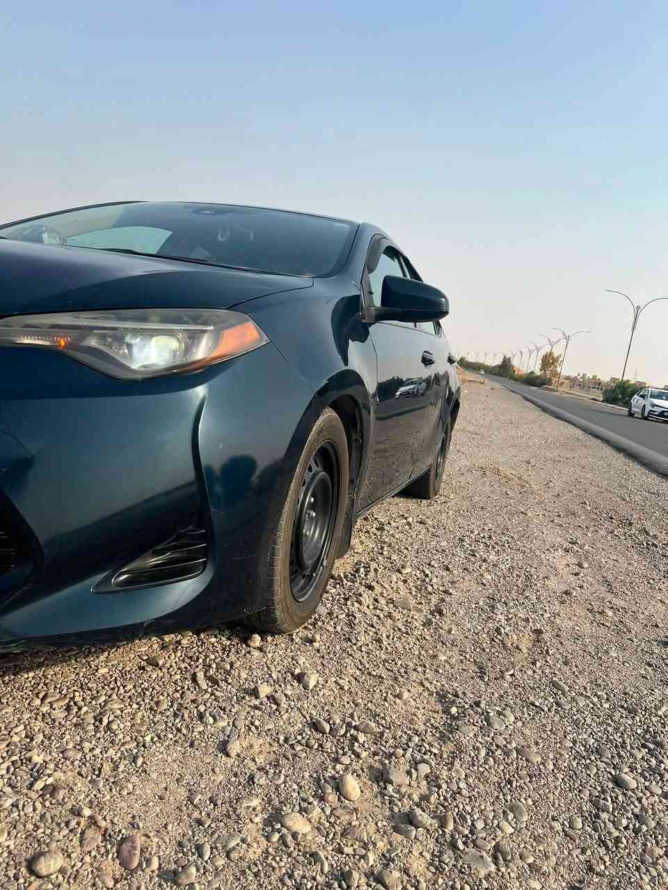 السلام عليكم
كورلا موديل 2017 امريكي 

ضرر خلفي قبق الجنطه تبديل والجاملغات الخلفيه فقط تعديل بارد 

والجاملغ الامامي كد شبر عندي 

كلهه بدون دواخل ع وضع الشركه 

محرك 1800 

كير محرك بلاد بحاله ممتازه جداً 

تبريد ثلج رادار امامي كامره خلفيه مانع انزلاق وبيهه هوايه مواصفات بعد 

السياره مال بيت فقط 

العنوان صلاح الدين ناحيه الاسحاقي 

السعر 123 بيهه مجال 

السياره بأسمي رقم اربيل تحويل مباشر

***********
