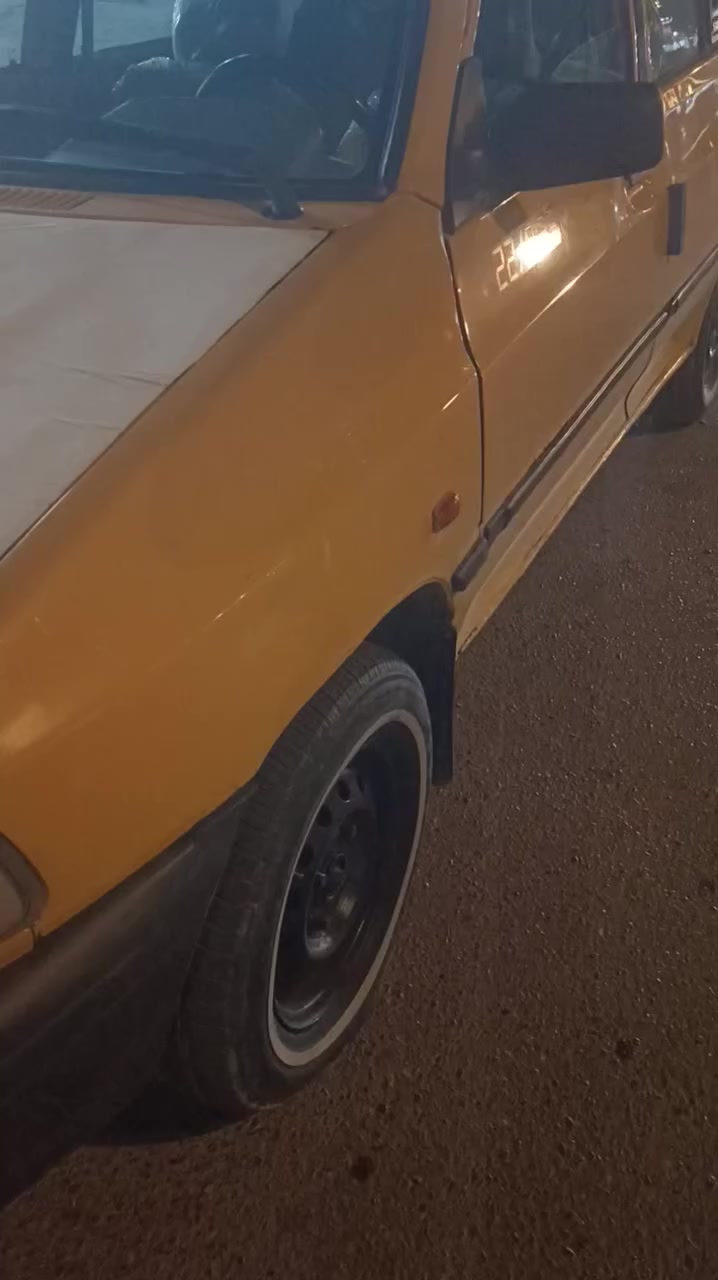 سياره موديل 11 للبيع باسمي رقم الهاتف***********
