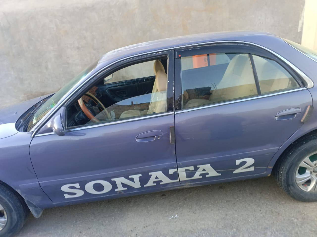 للبيع
سلام عليكم سياره سوناتا 2 مكفوله كير محرك سياره نضيفه 
تحويل ثاني يوم ب 40 وبيها مجال بسيط 
***********
