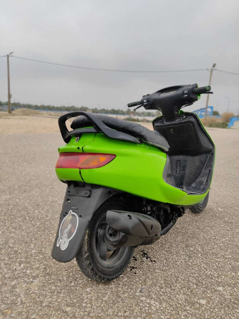 سلام عليكم شباب دراجه فراشه  الون اخظر  للبيع مكينه لاتبخير ولا تنقيص ستوني مجفتهاا 
كهربائيات شغاله باتري جديد    لايت اشاير بك لايت كلها شغاله  الدراجه نكره سلف  مكينه خير من الله 
مكان الدراجه 🏠 الديوانية 
قضاء غماس 
 السعر💵 خاص 
للاستفسار اكثر اتصل ***********
