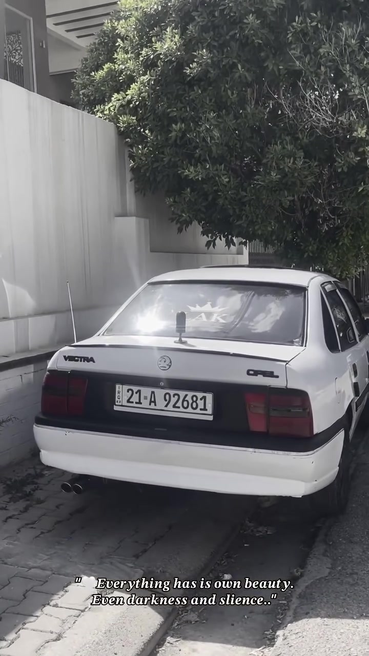 Opel vactra 1992 /محرك16   للبيع أو تراوس حسب قه نعت دفتر بنزين بي  سنويه جديد2029   بي بخار مكاني كركوك ألماس ***********
