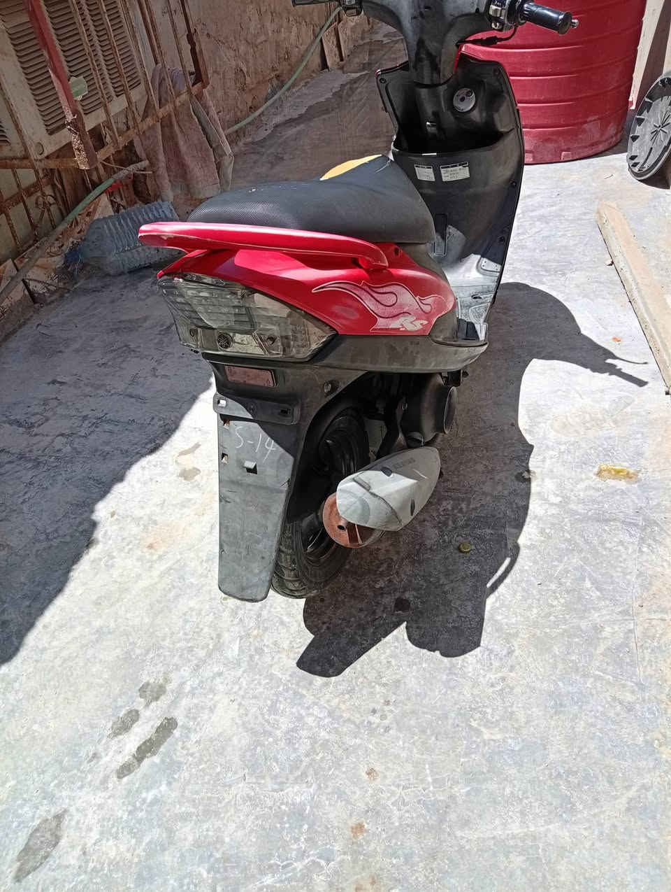 دراجه ماكس عدله للبيع دراجه كفاله عامه ما صارلها هواي من طلعت وصلها موجود مال وكيل دراجه ما طالعه بل بيت ضاله كفاله صوت وتبخير وتنقيص كفاله عامه المكينه الدراجه كلها بلاديه ما لاعب بيها سعرها واحد مليون وبيها مجال قليل للشراي وأنه خادم مكاني بصره ابي الخصيب عويسيان جسر السىراجي بدايه ابو الخصيب كلش موجود واتساب ***********
