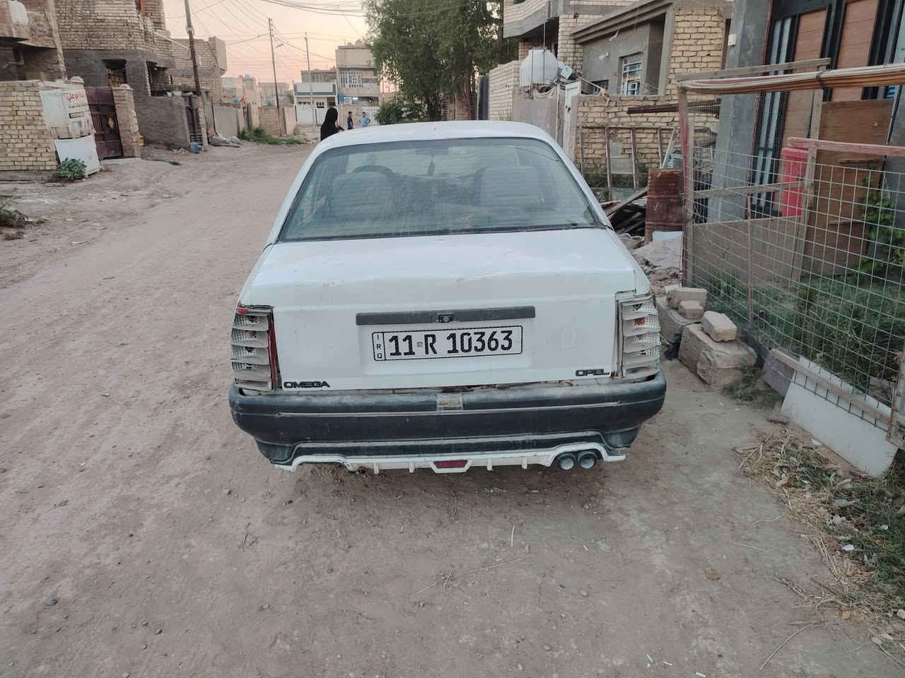 السلام عليكم سياره اوبل اوميجا صالون سياره تشتغل كل شيء ما بيها رقم بغداد تحويل مباشر سياره عرضيها ب 18 قفل يحب يتواصل على هذا الرقم ***********
