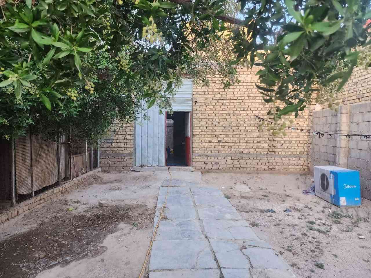 بيت نص بناء طابوك يعتبر عرصه تكدر تكمل بناء مساحتة 200متر او تسحب عليه اسكان حي اور الولى قرب سعد المختار/للإستفسار على الرقم/***********
***********
