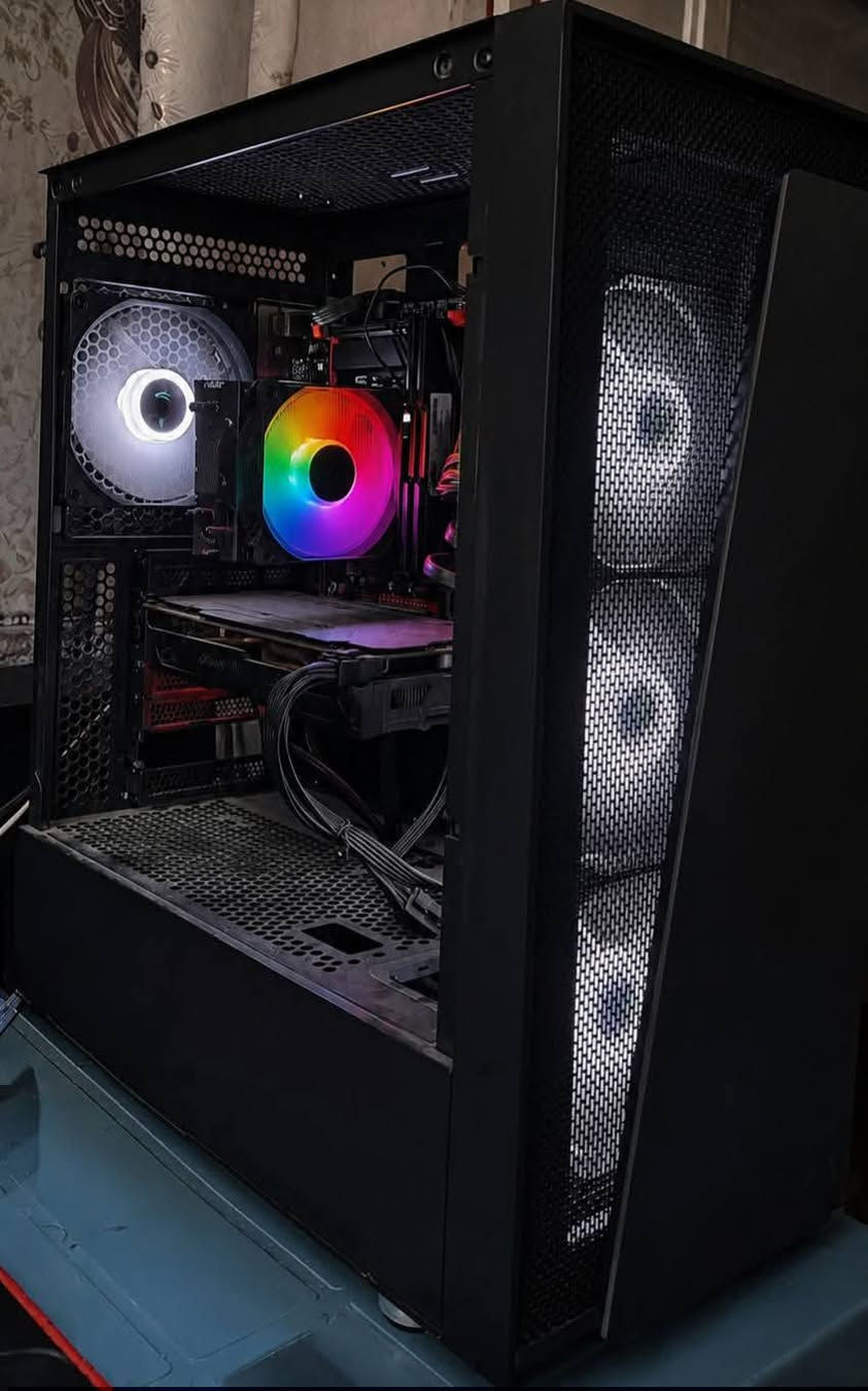 تجميعة للبيع ب400 الف 
M.b : machinist Gaming
Cpu : intel xeon e5 2676v3
Gpu : rx 570 4G
Ssd : 128G m.s
Hdd: 500G
Ram : DDR4 16G 3200
Psu : 550


**إذا كنت صاحب هذا الإعلان وتريد حذفه لأي سبب، رجاءا أرسل رسالة إلى الدعم الفني**